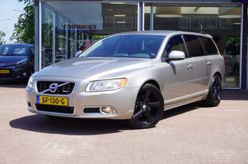 2.0 T5 Momentum Automaat | Airco | Navigatie | Vol