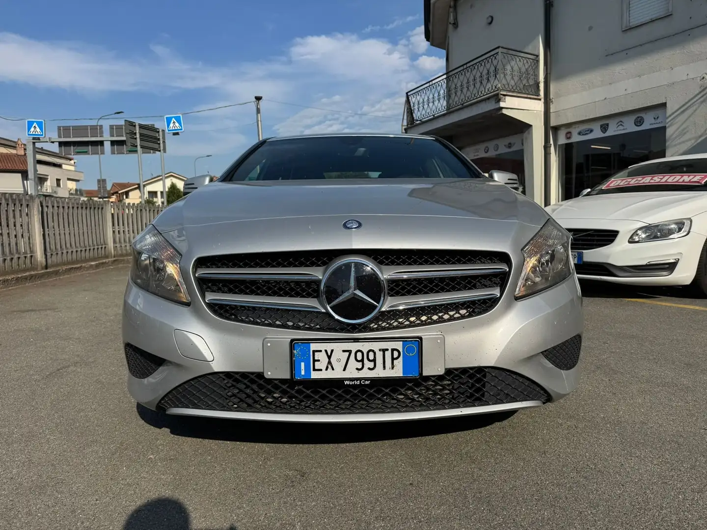 Mercedes-Benz A 180 A 180 (be) Premium Argento - 2
