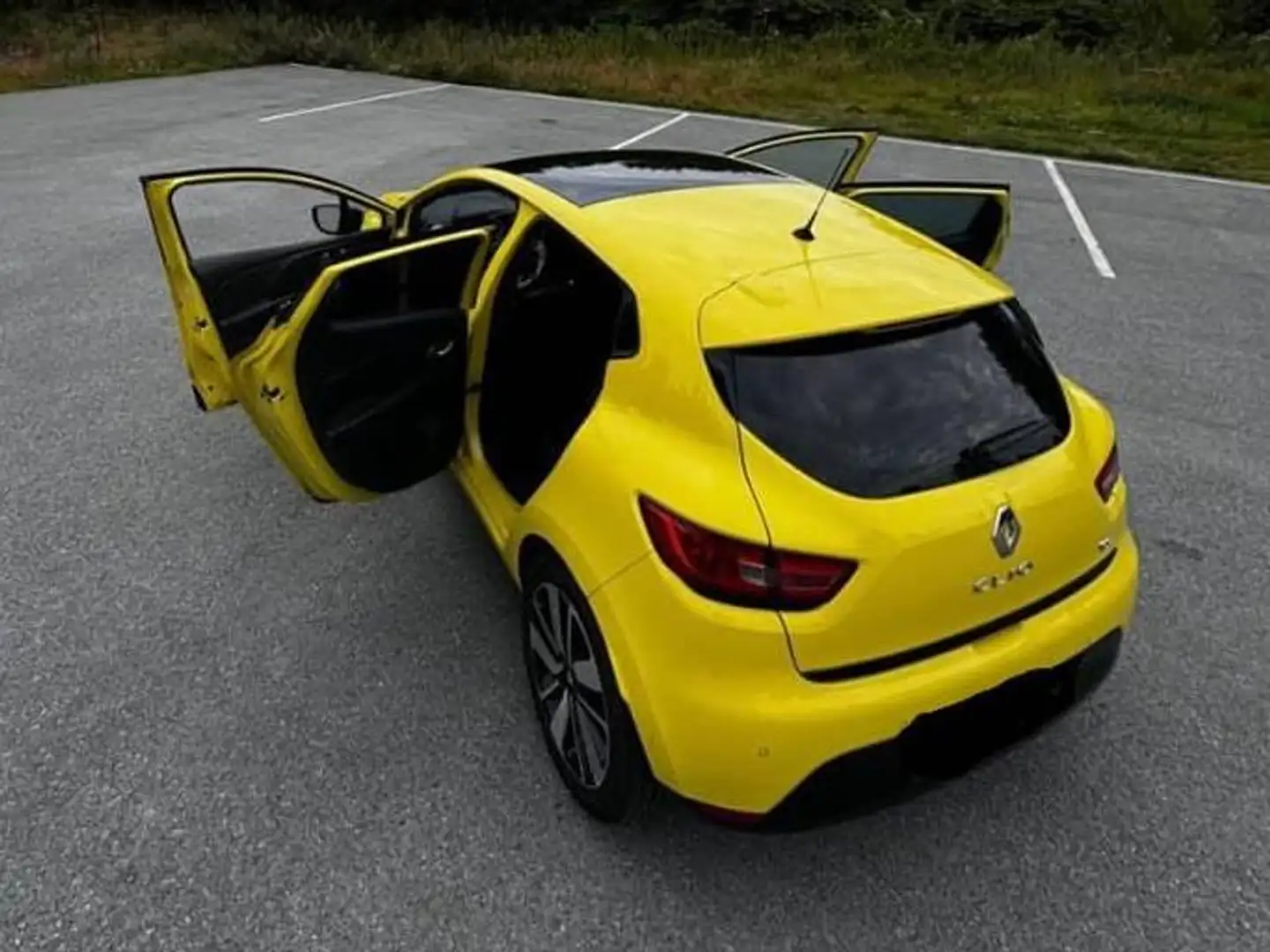 Renault Clio Clio 0.9 TCe Graphite Geel - 2