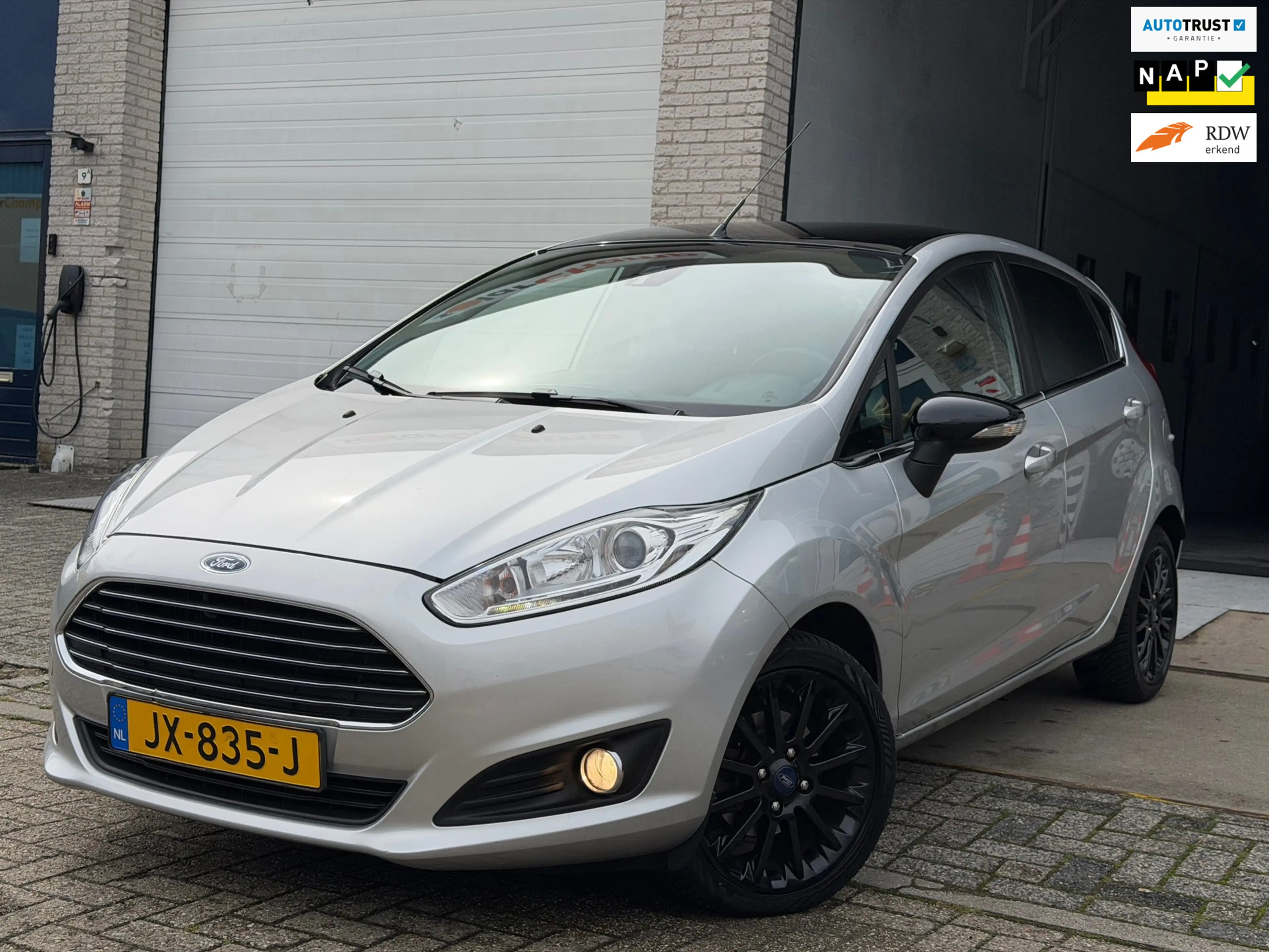 Ford Fiesta 1.0 EcoBoost Silver Edition/ 5drs/ nap/ 2e EIG/ de