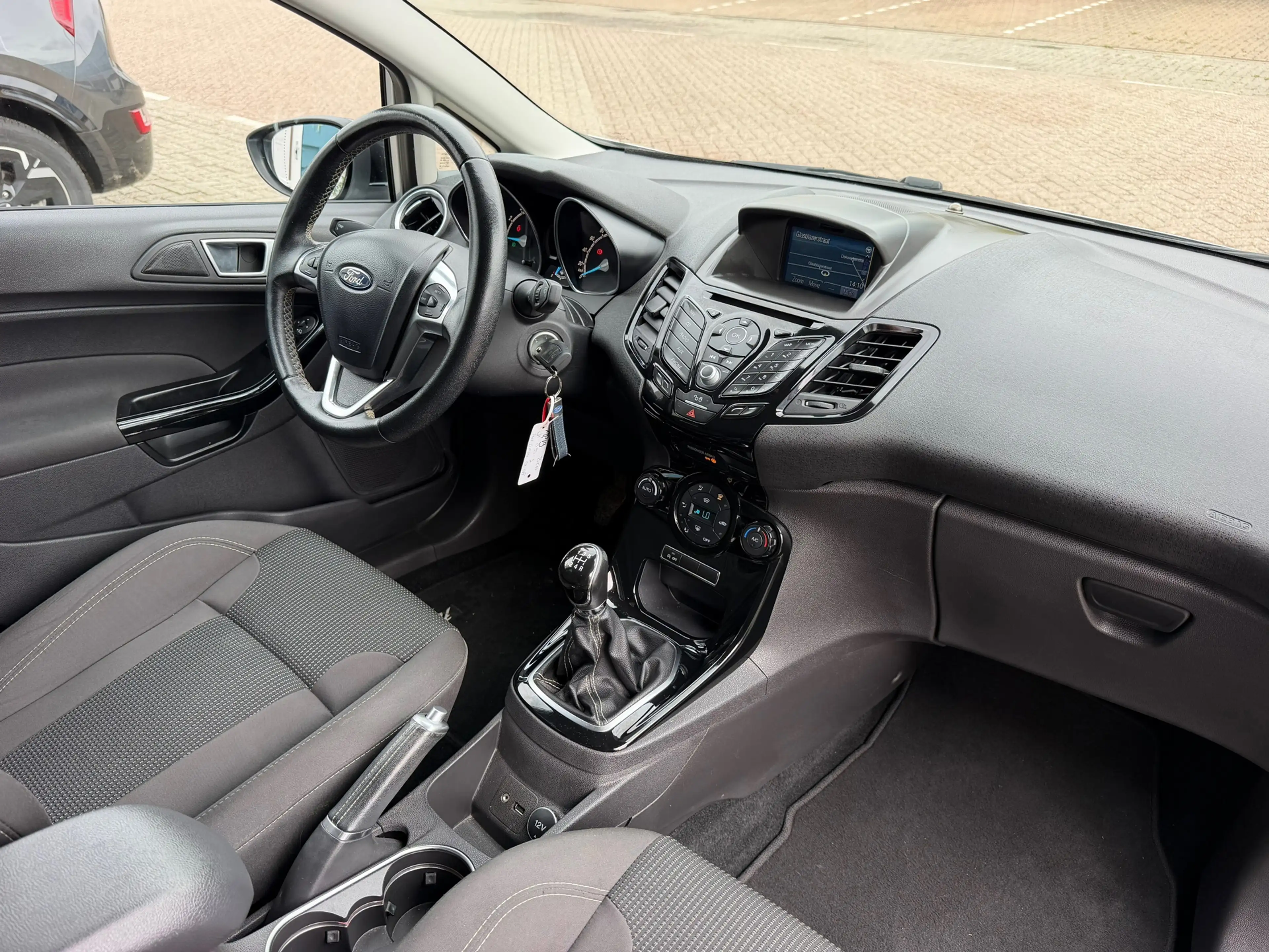Ford Fiesta 1.0 EcoBoost Silver Edition/ 5drs/ nap/ 2e EIG/ de — photo 12