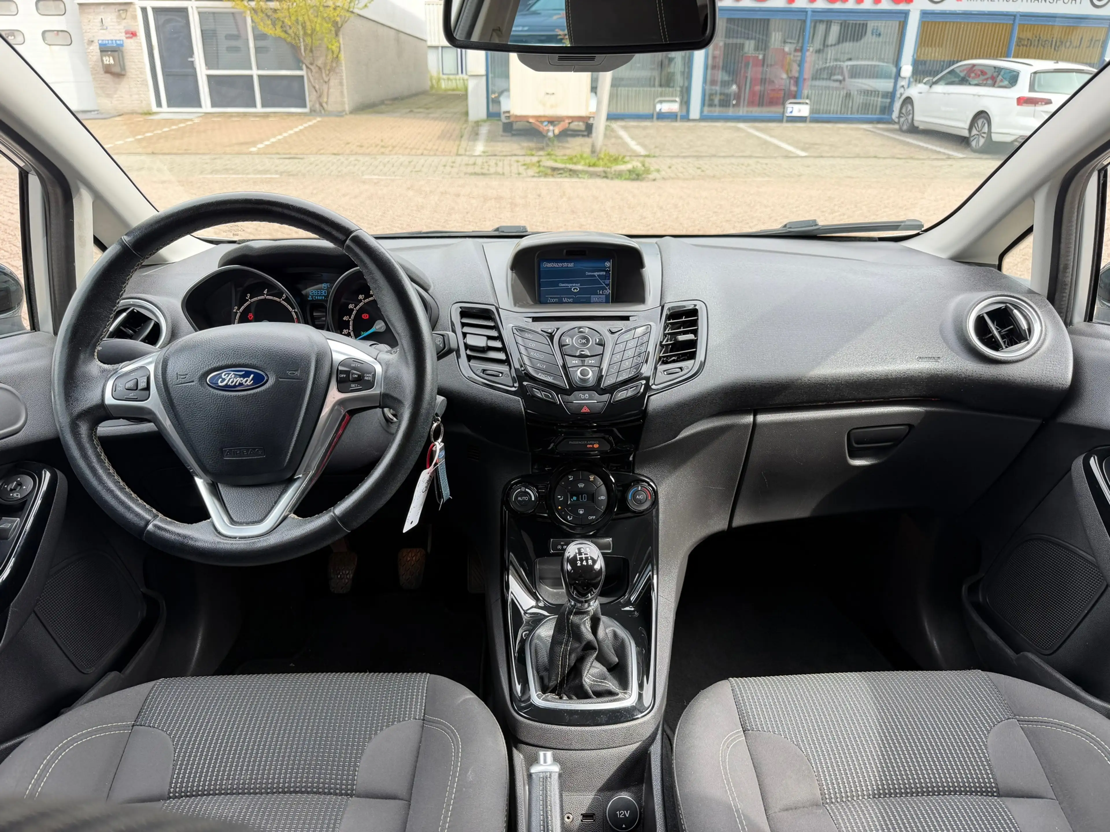 Ford Fiesta 1.0 EcoBoost Silver Edition/ 5drs/ nap/ 2e EIG/ de — photo 2