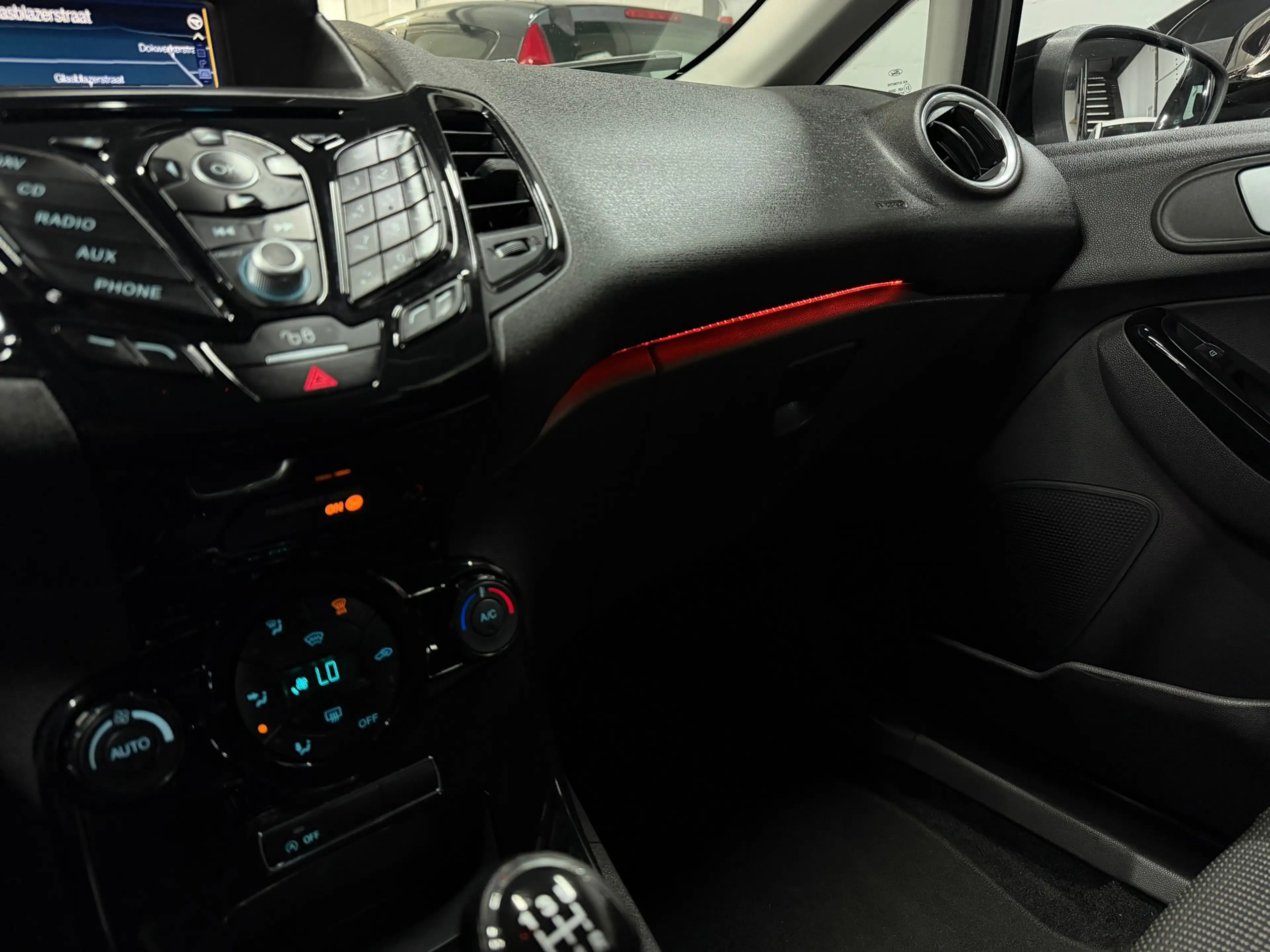 Ford Fiesta 1.0 EcoBoost Silver Edition/ 5drs/ nap/ 2e EIG/ de — photo 25