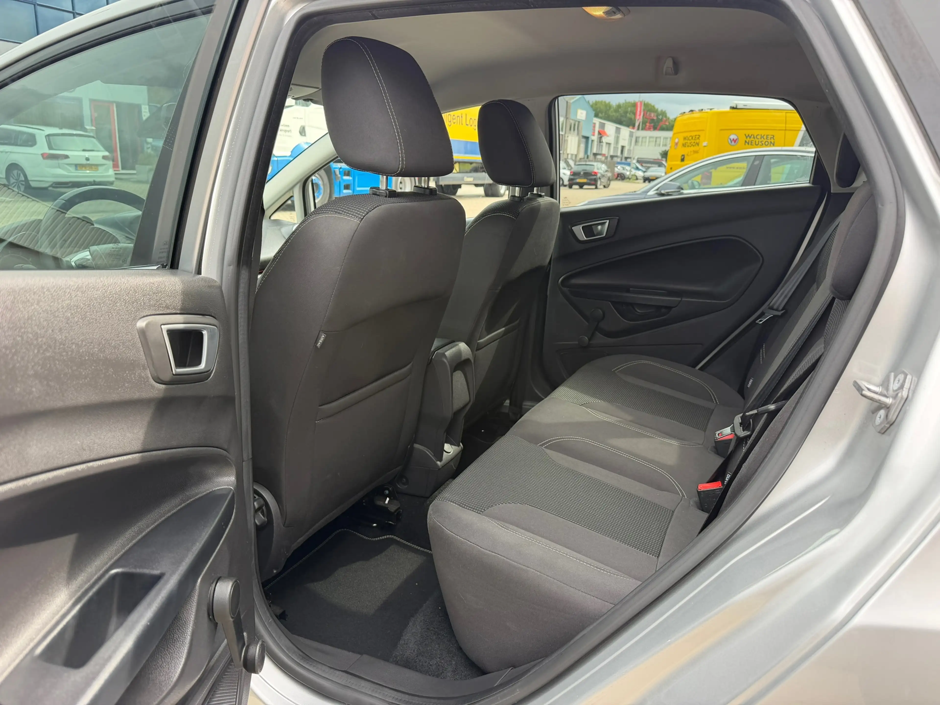 Ford Fiesta 1.0 EcoBoost Silver Edition/ 5drs/ nap/ 2e EIG/ de — photo 21