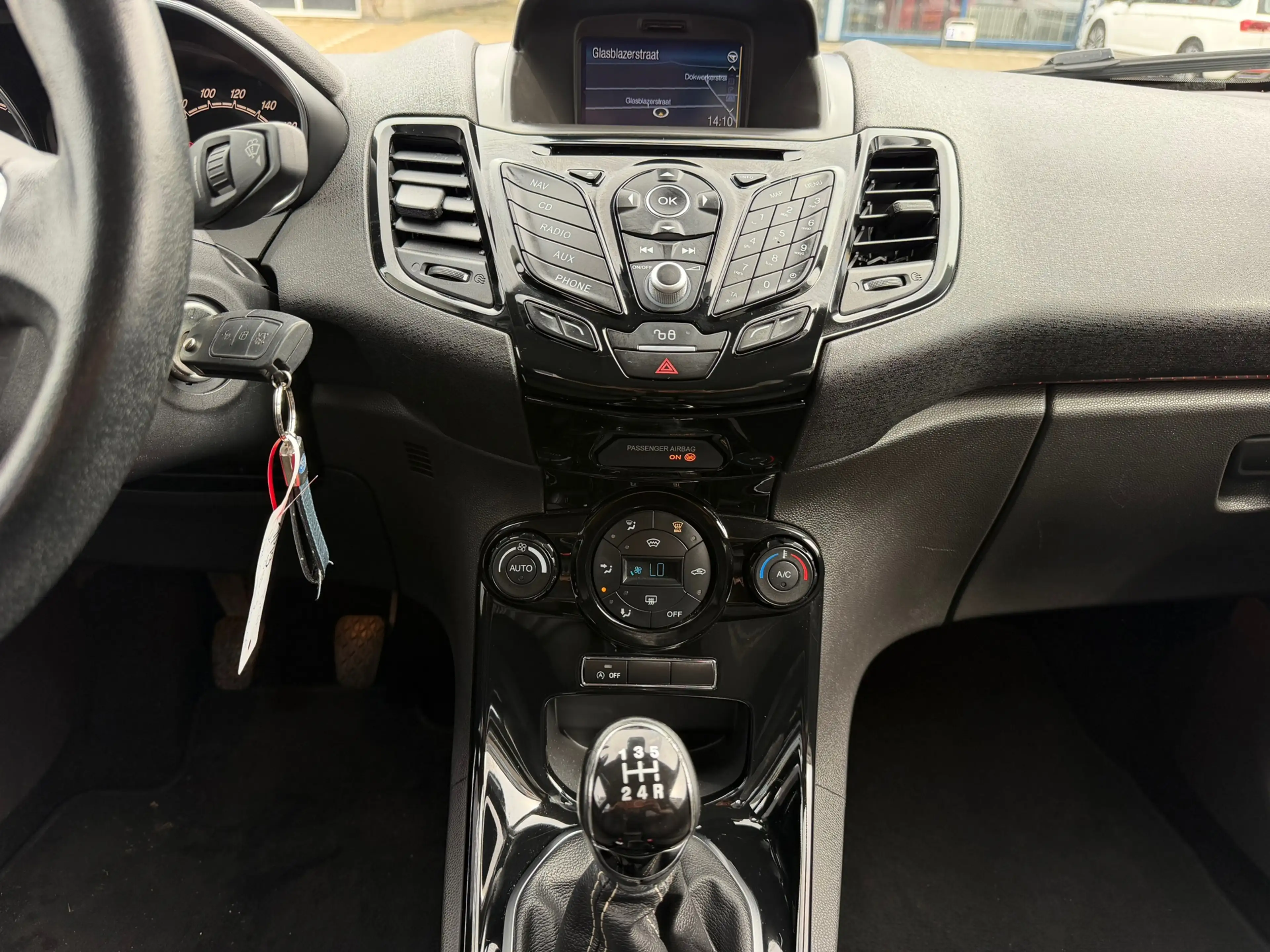 Ford Fiesta 1.0 EcoBoost Silver Edition/ 5drs/ nap/ 2e EIG/ de — photo 19