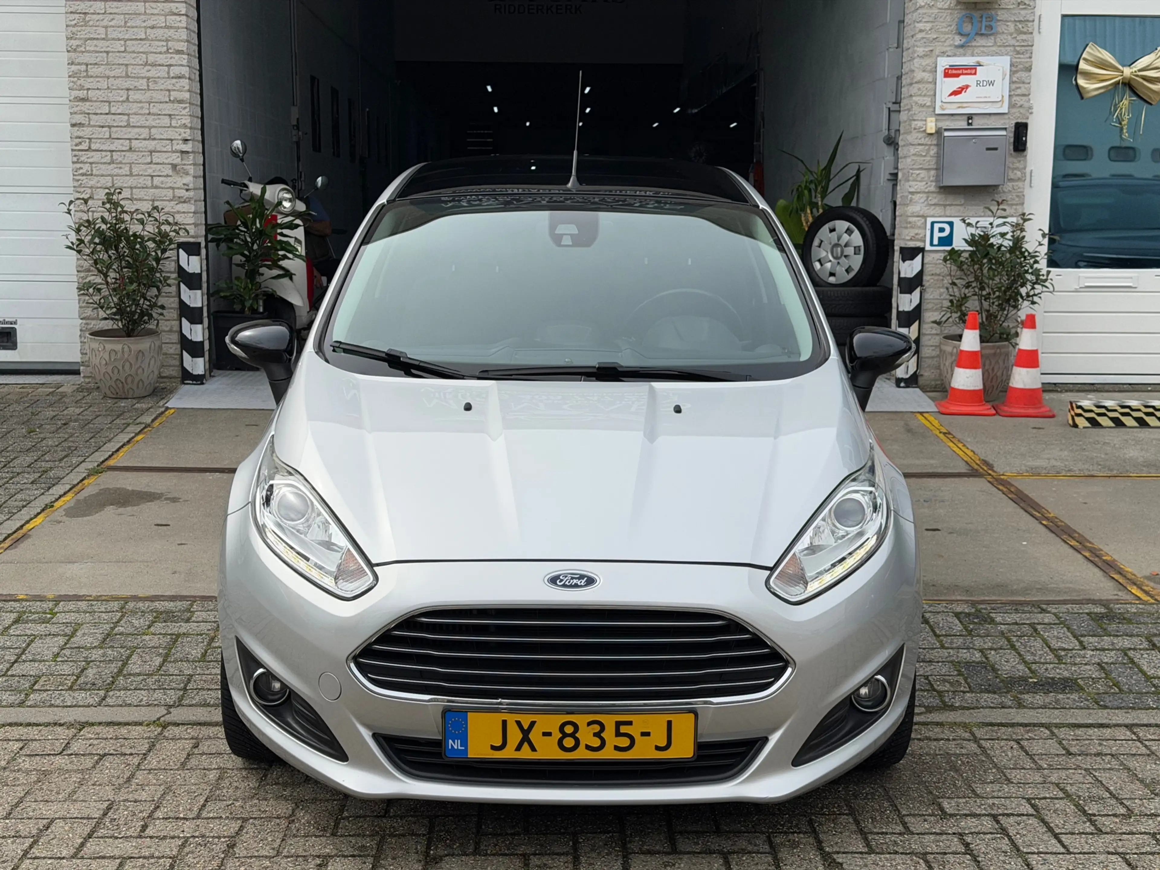 Ford Fiesta 1.0 EcoBoost Silver Edition/ 5drs/ nap/ 2e EIG/ de — photo 37