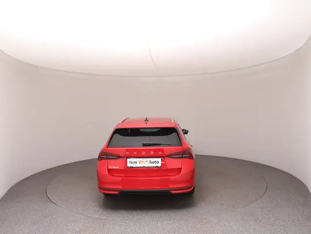 Skoda Octavia view 6