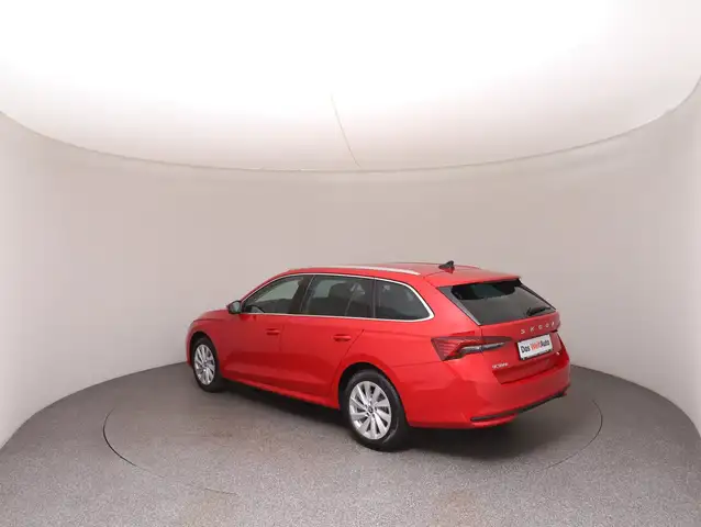 Skoda Octavia view 5