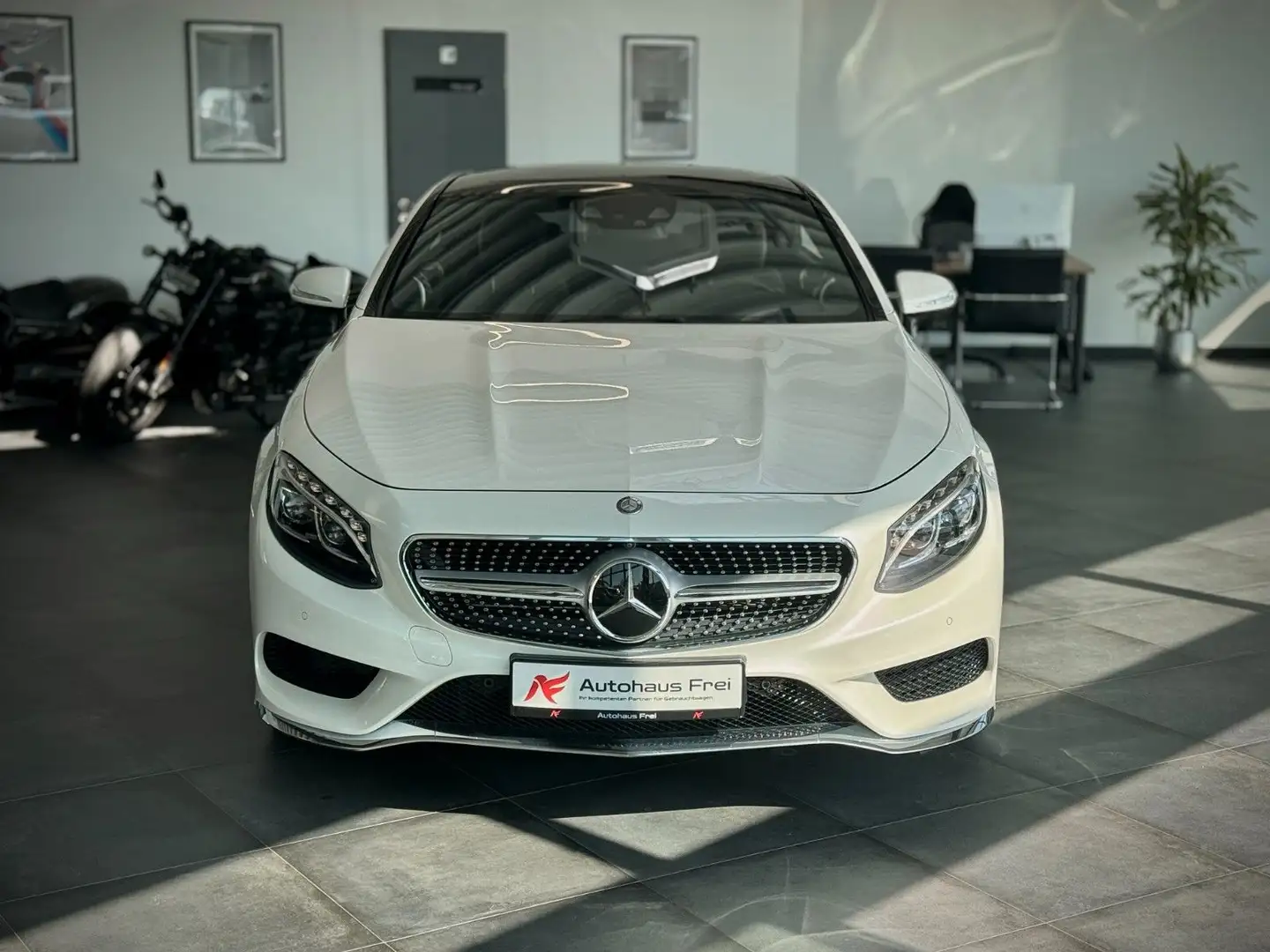 Mercedes-Benz S 400 Coupe 4Matic AMG-Line*designo*DISTRONIC* Alb - 2