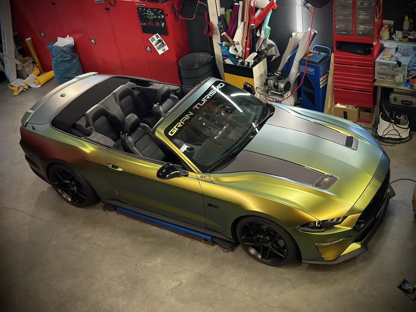 Ford Mustang Mustang GT 5.0 Cabrio EU 3,5“Auspuff • Showcar Grau - 2