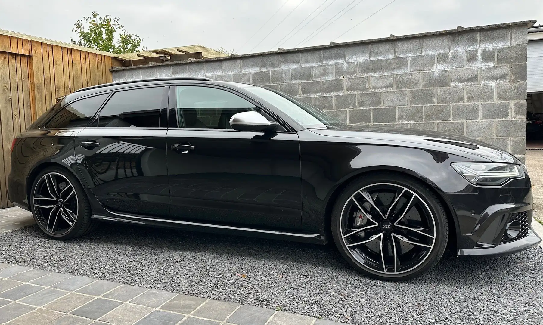 Audi RS6 4.0 TFSi Performance Pano HUD ACC Lichte Vracht Noir - 1