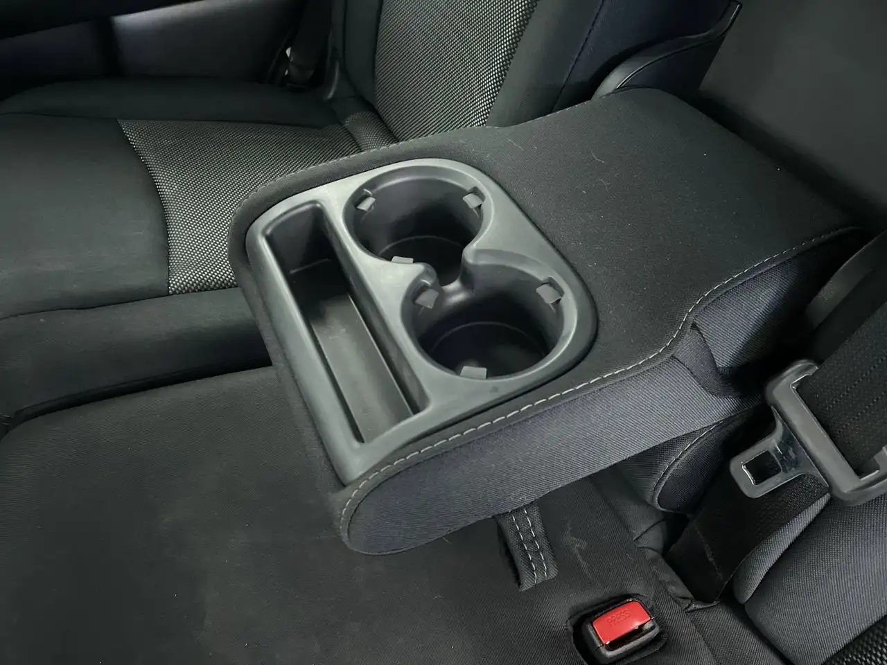 Nissan Pathfinder снимка Nissan Pathfinder