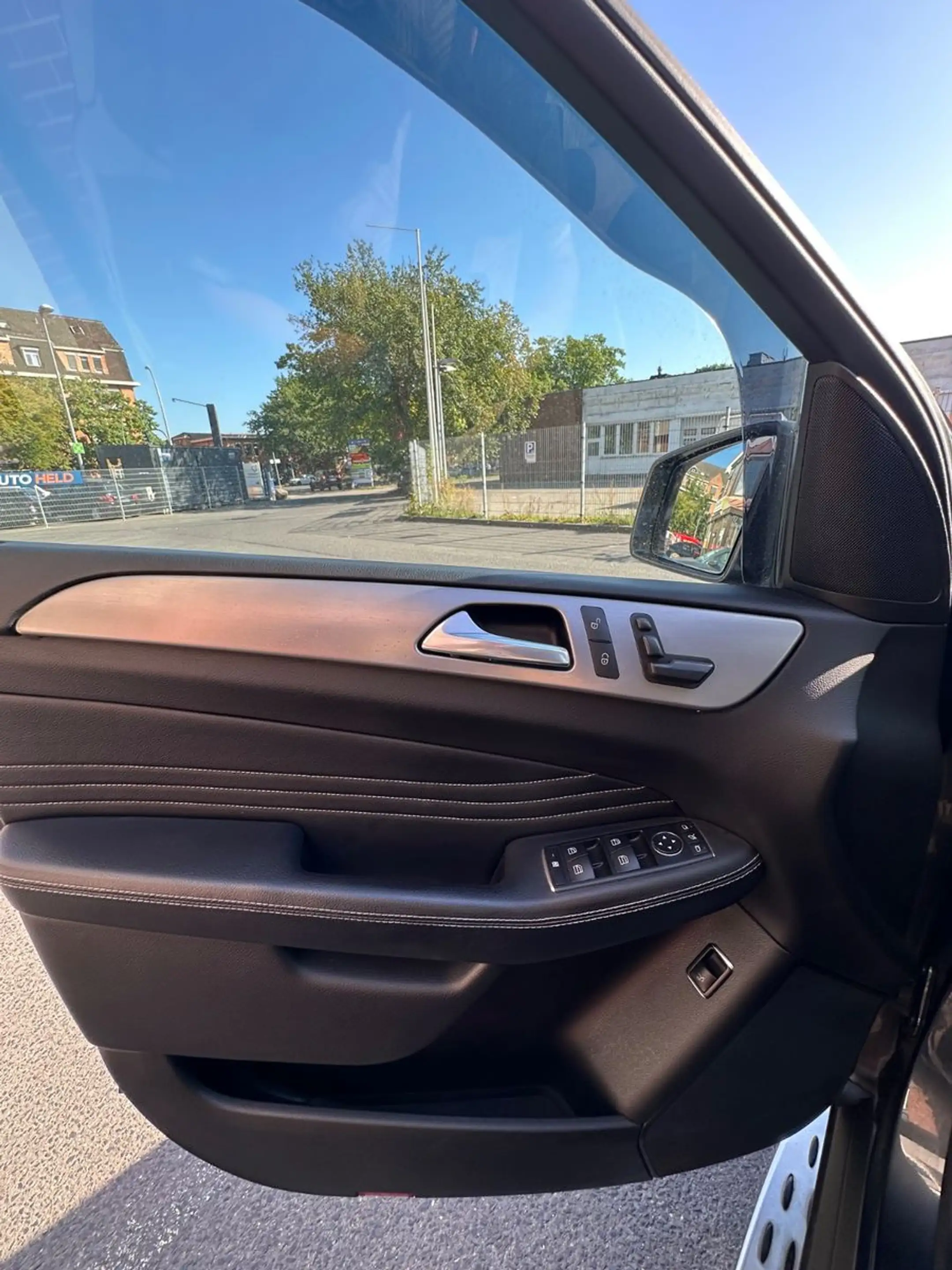Mercedes-Benz ML 350 CDI BlueTec Voleder AHK NAVI — photo 7