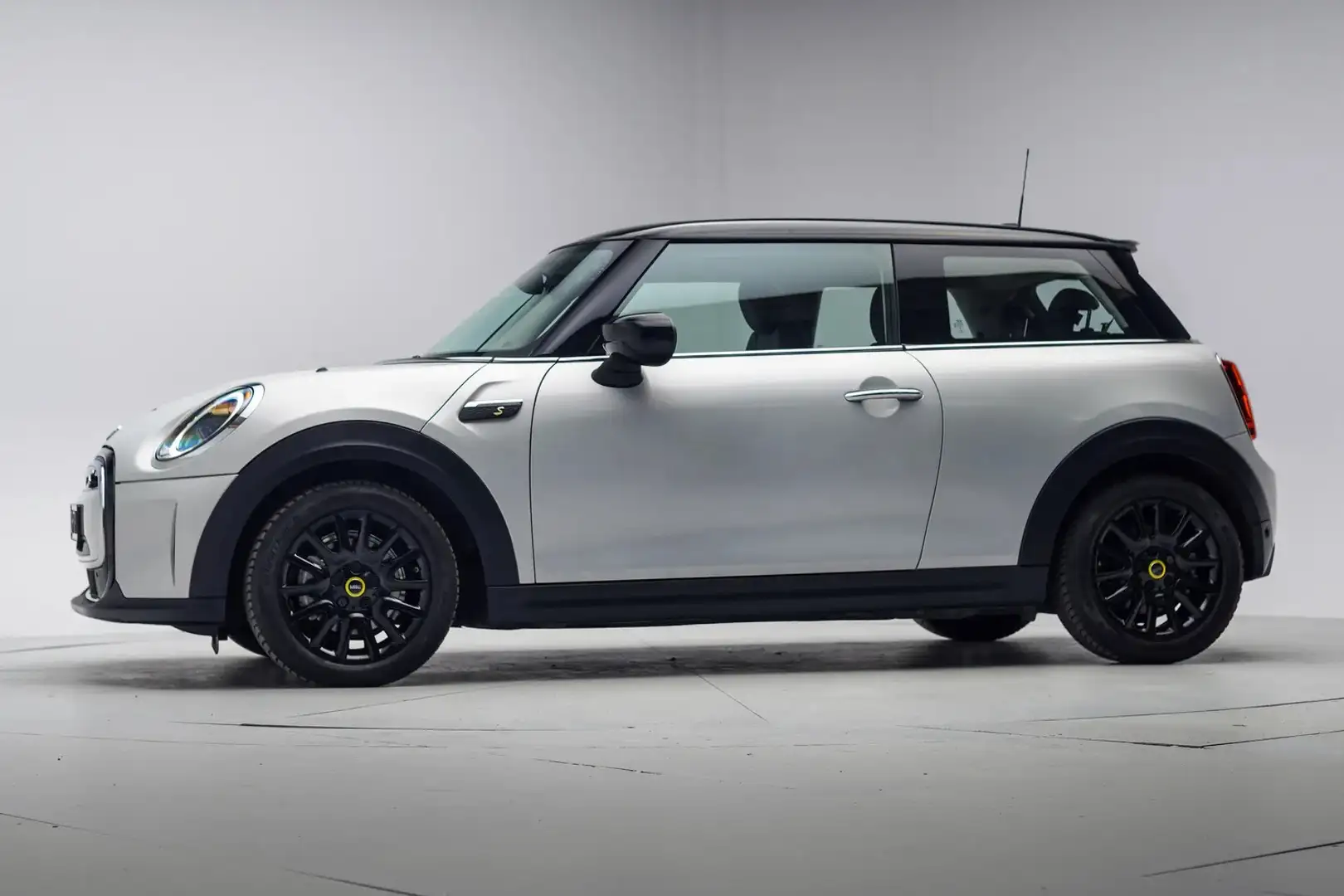 MINI Mini Electric Business Edition 33kWh 3 Fase Aut [ Blanc - 2