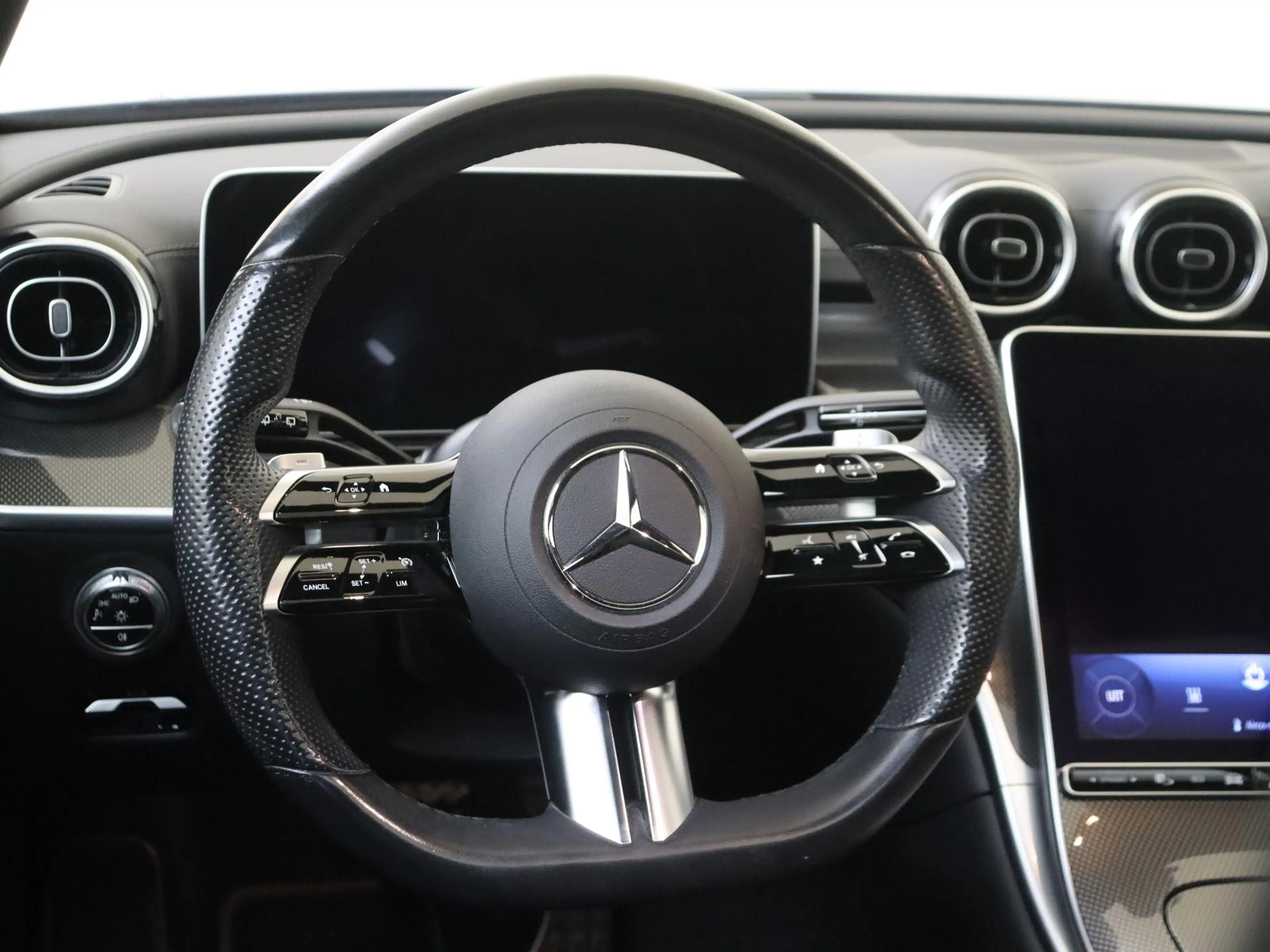 Mercedes-Benz C 300 Estate e AMG Line / Achteruitrijcamera / Panaroma- — photo 10
