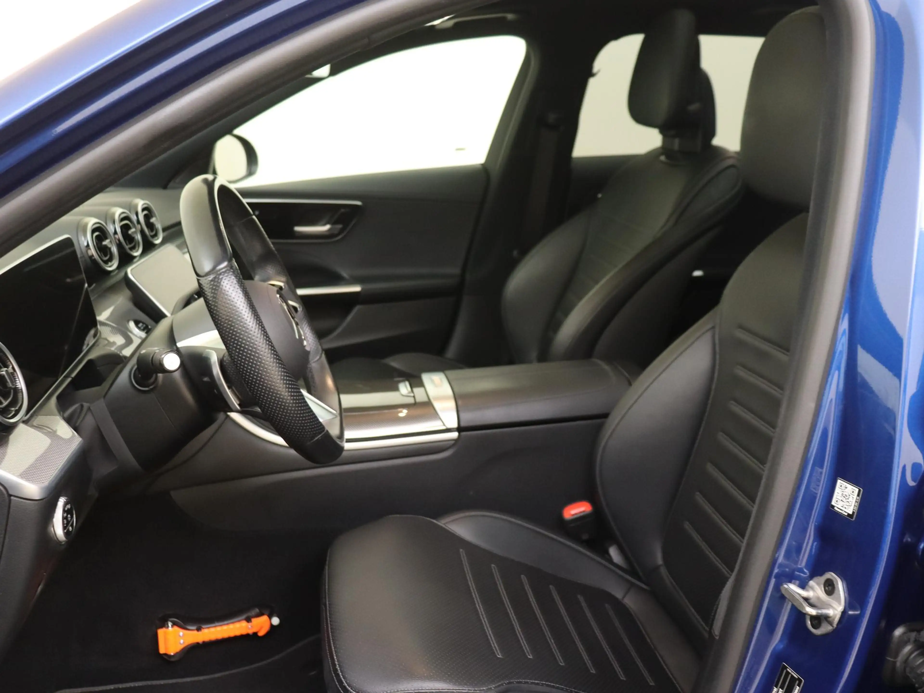 Mercedes-Benz C 300 Estate e AMG Line / Achteruitrijcamera / Panaroma- — photo 11
