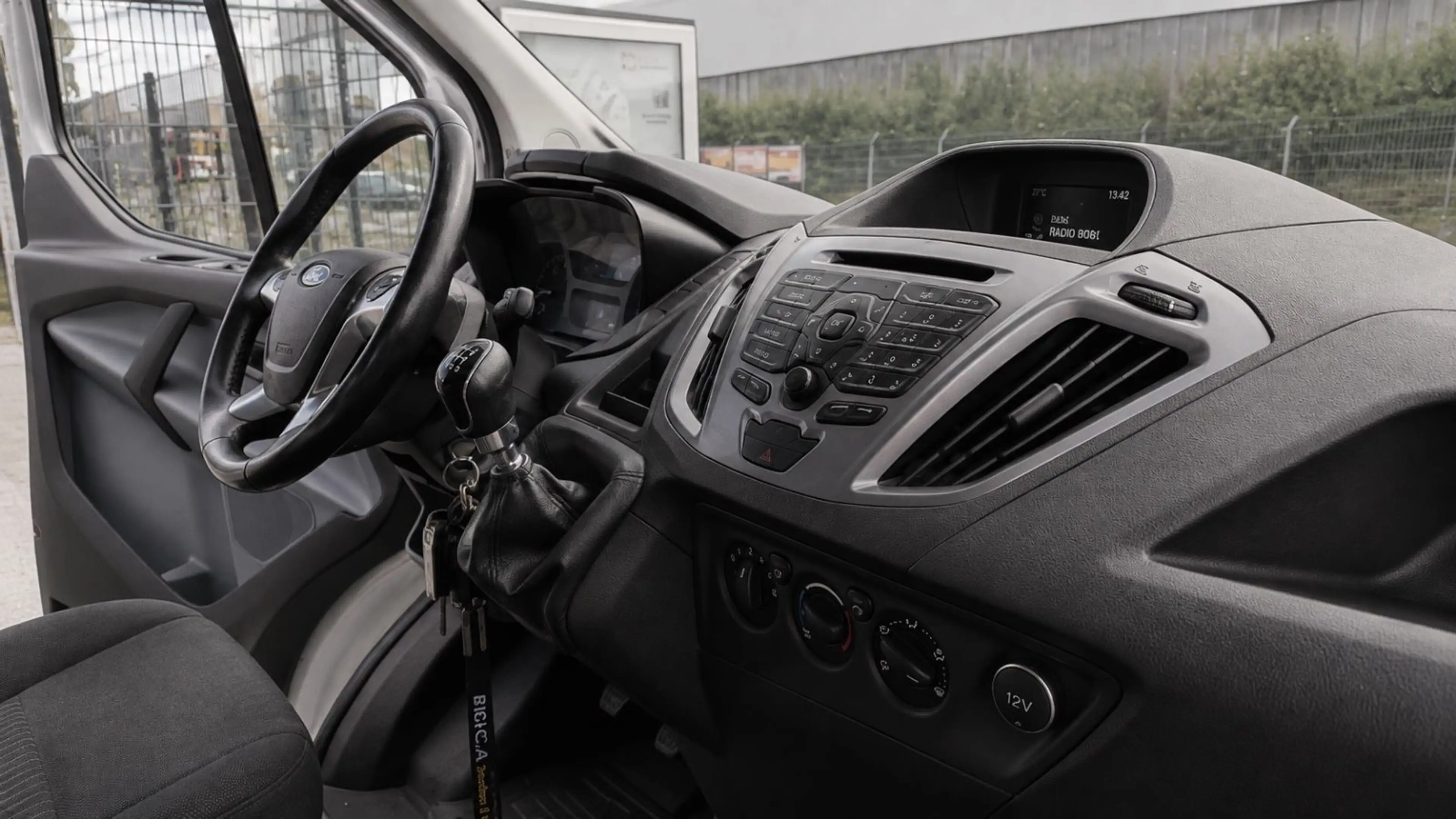 Ford Transit Custom Kasten 310 L2 Trend — photo 14