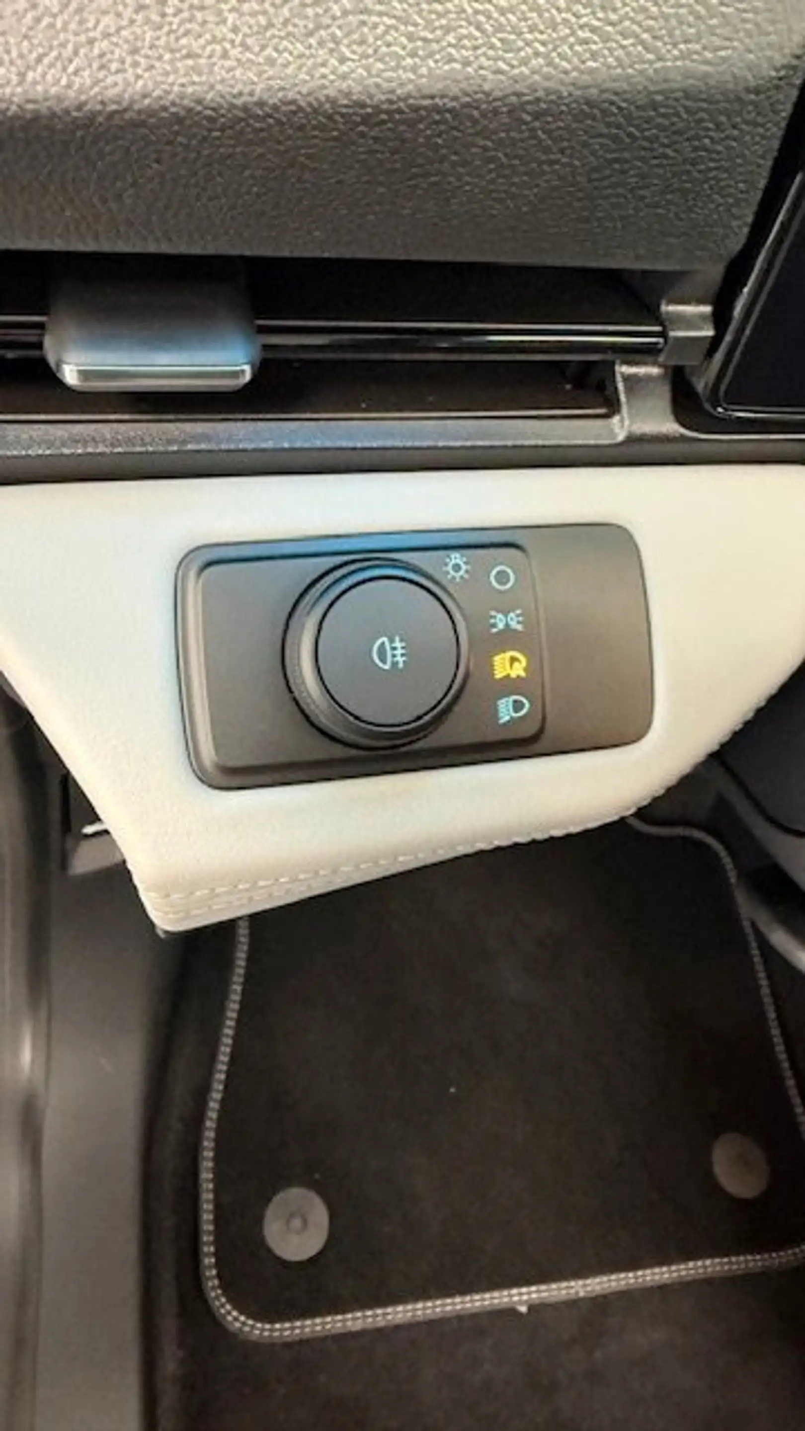 Ford Puma Gen-E 124 kW Premium FWD — photo 11