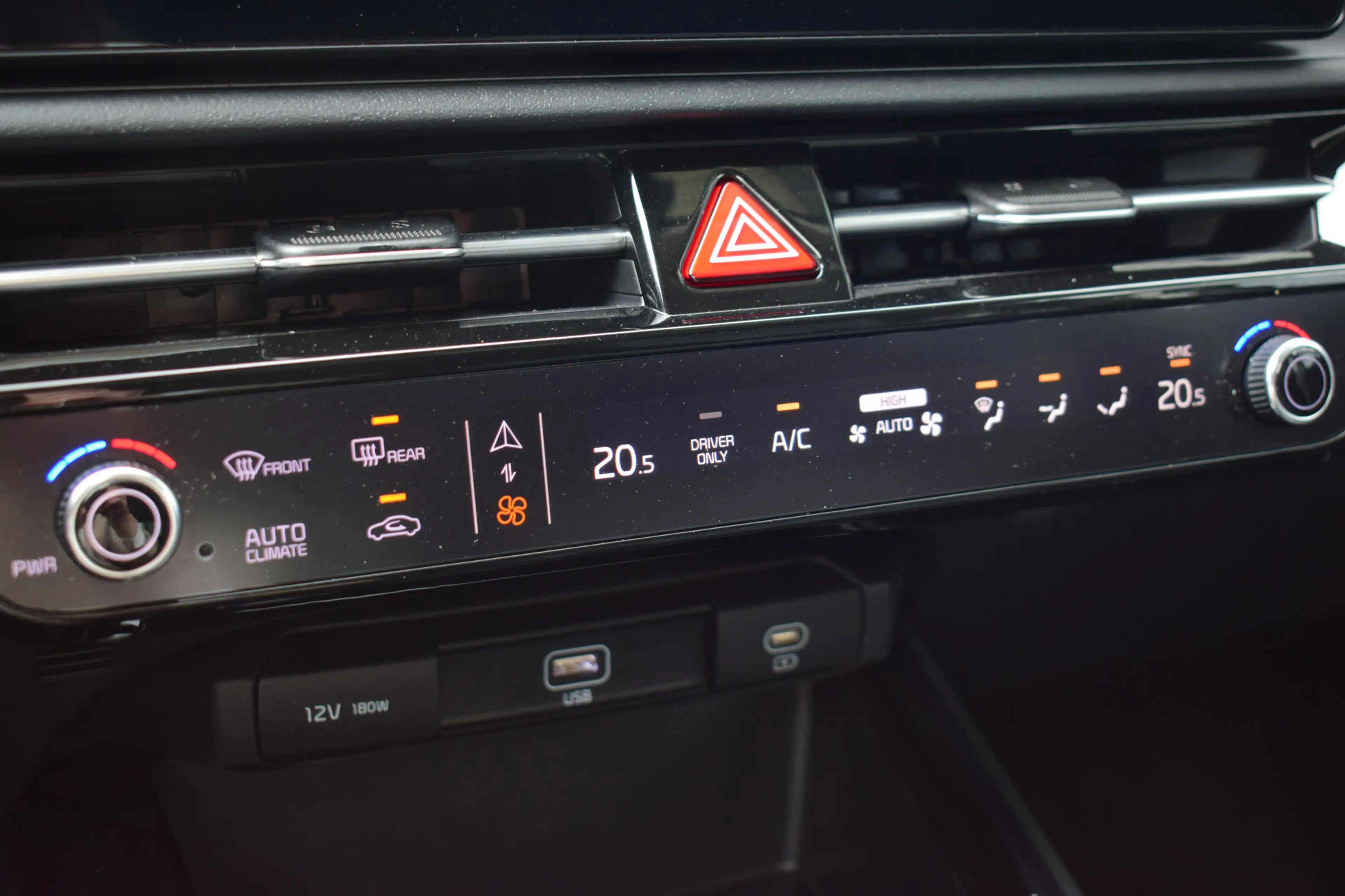Kia Niro 1.6 GDi PHEV DynamicPlusLine | Stoel-/ Stuurverwar — photo 22