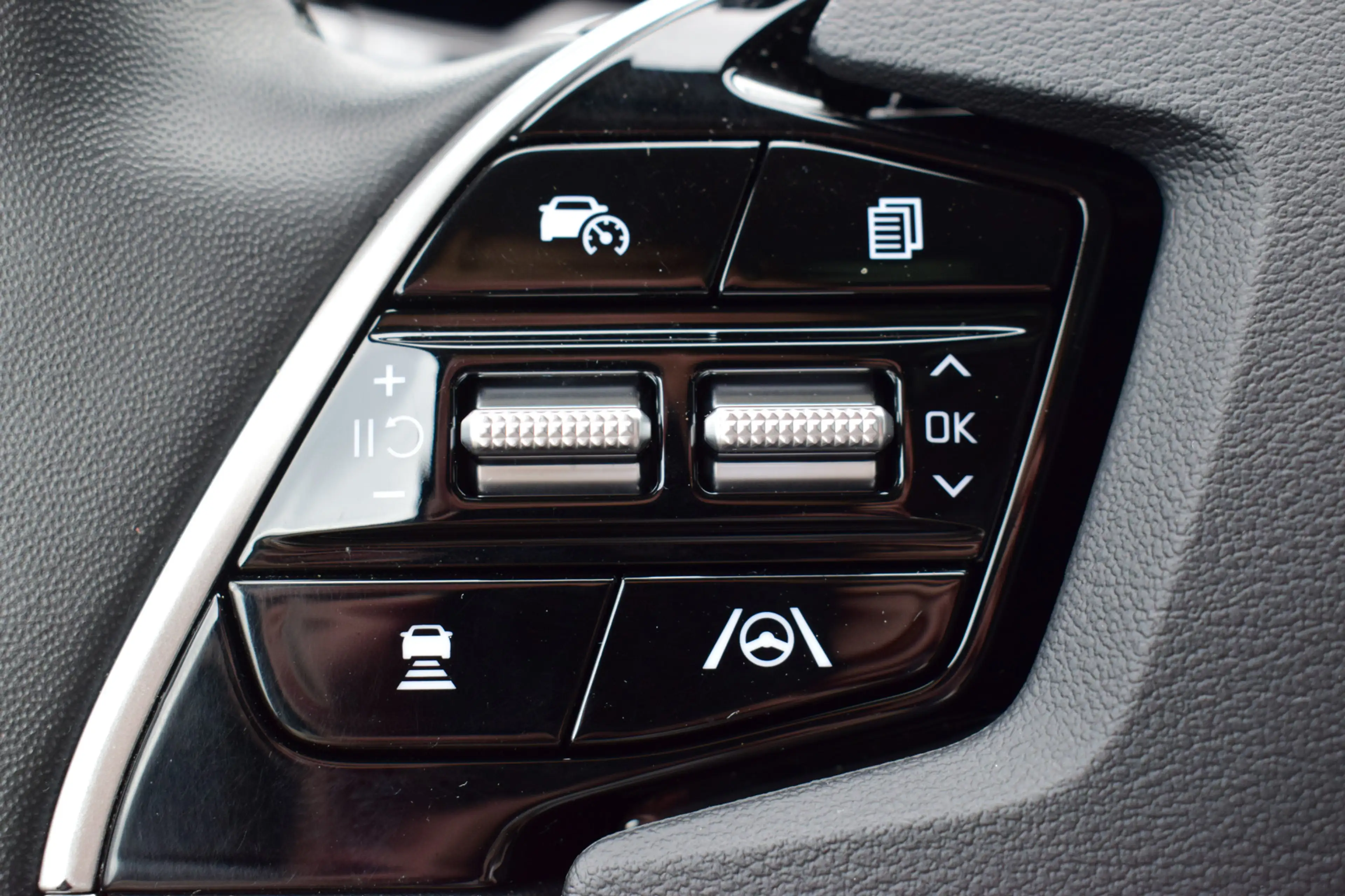 Kia Niro 1.6 GDi PHEV DynamicPlusLine | Stoel-/ Stuurverwar — photo 15