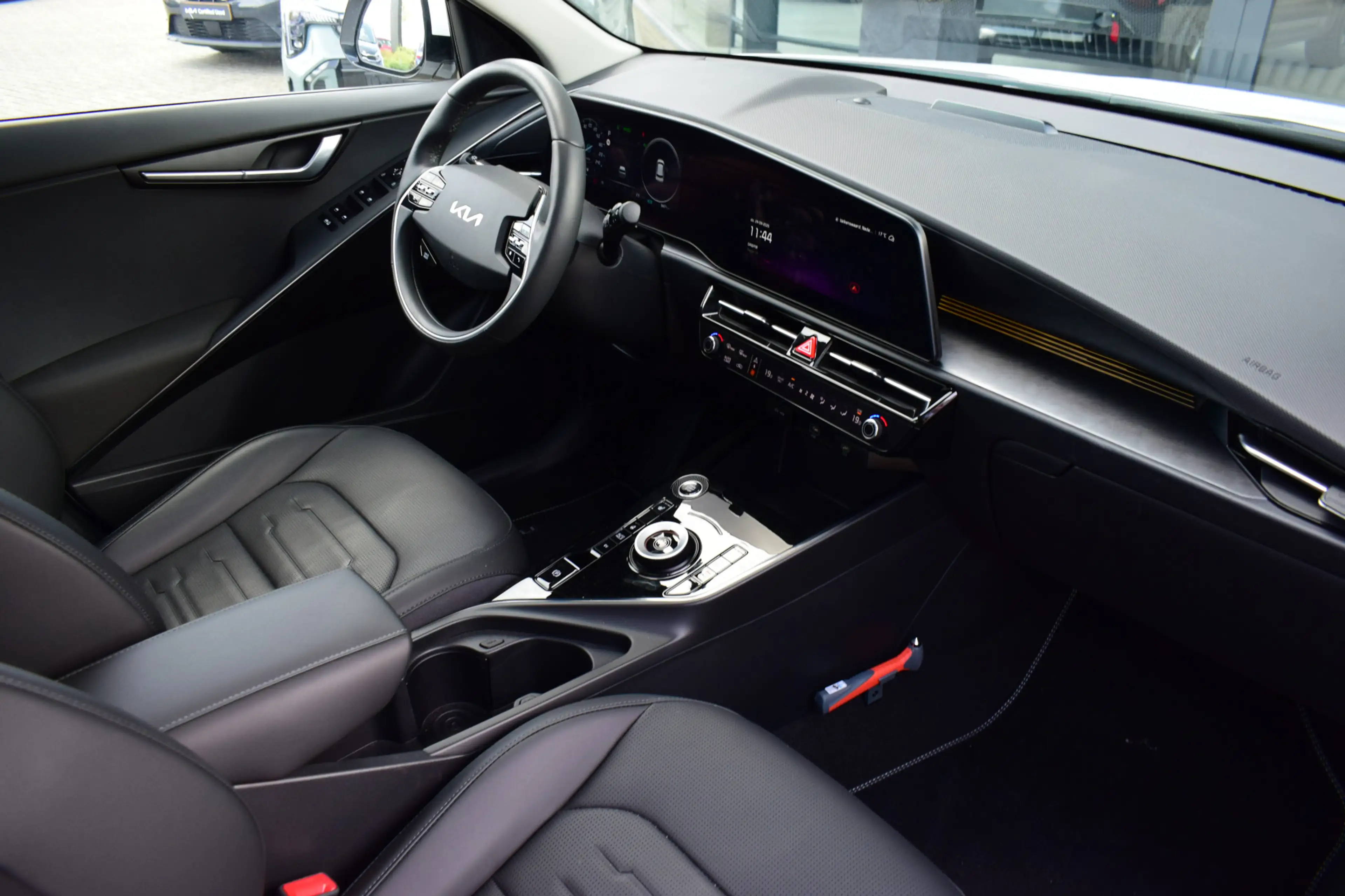 Kia Niro 1.6 GDi PHEV DynamicPlusLine | Stoel-/ Stuurverwar — photo 12