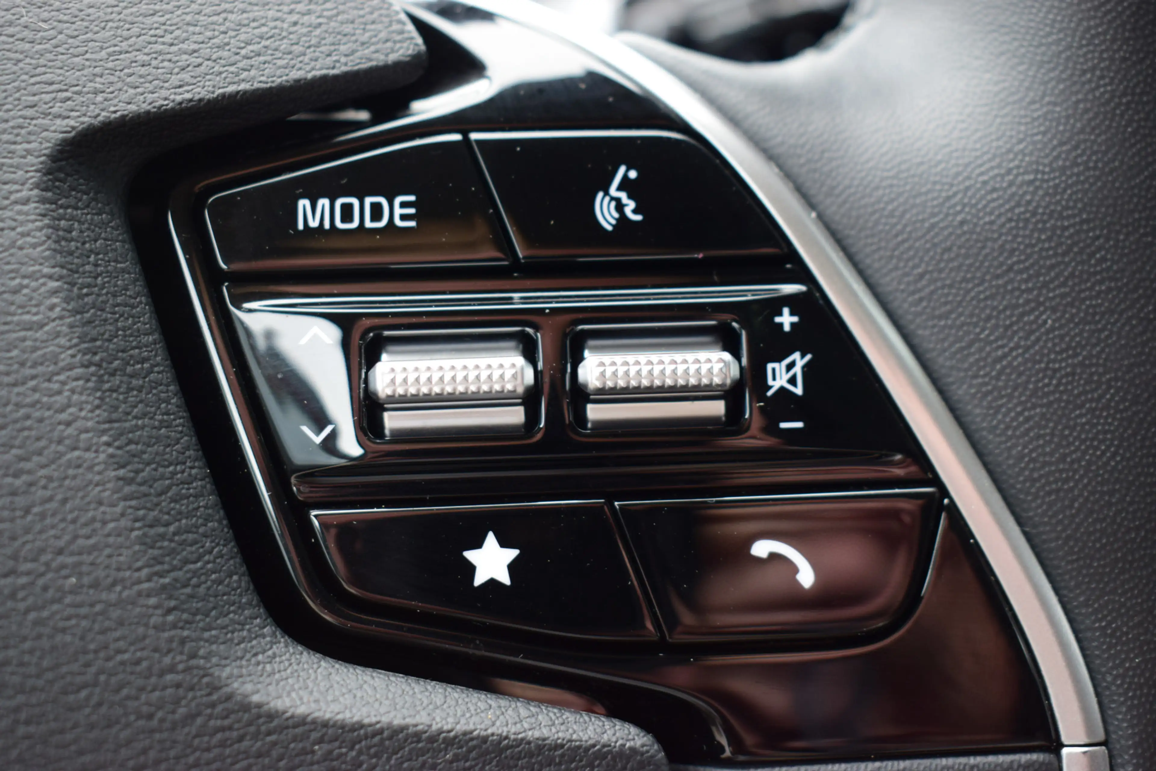 Kia Niro 1.6 GDi PHEV DynamicPlusLine | Stoel-/ Stuurverwar — photo 17
