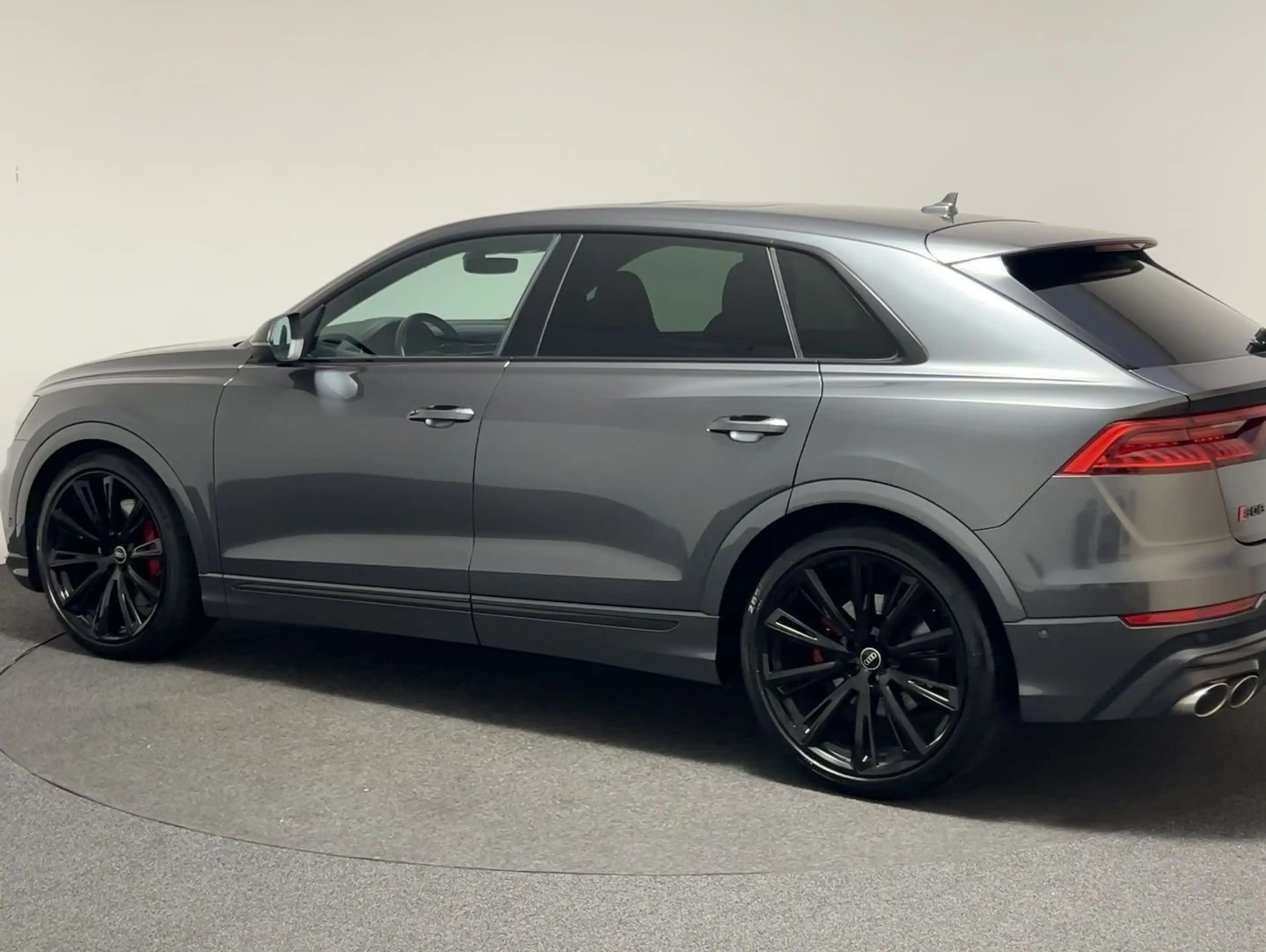 Audi SQ8 4.0 TFSI tiptronic quattro competition plus — photo 7
