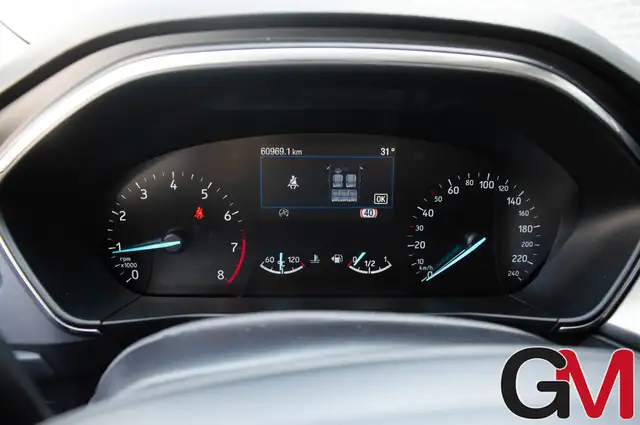 Ford Focus view 15