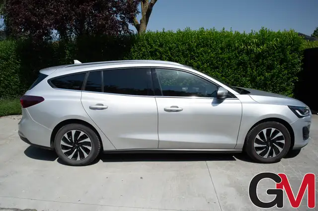 Ford Focus view 4