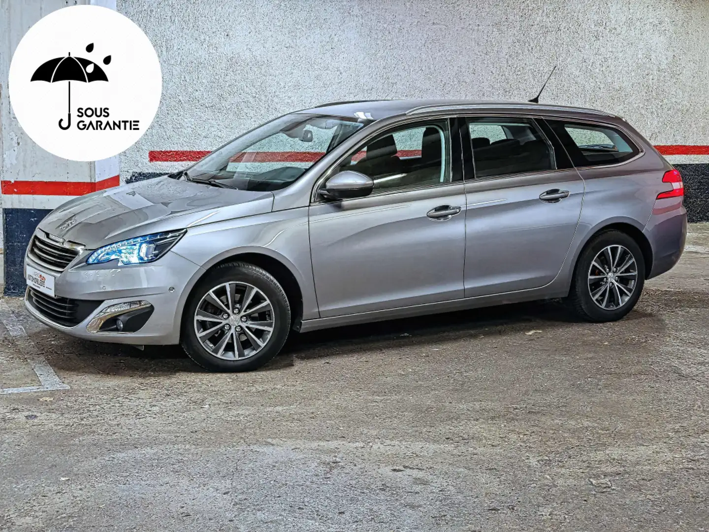 Peugeot II 1.6 BlueHDi 120 Allure Plus E6 Grijs - 1