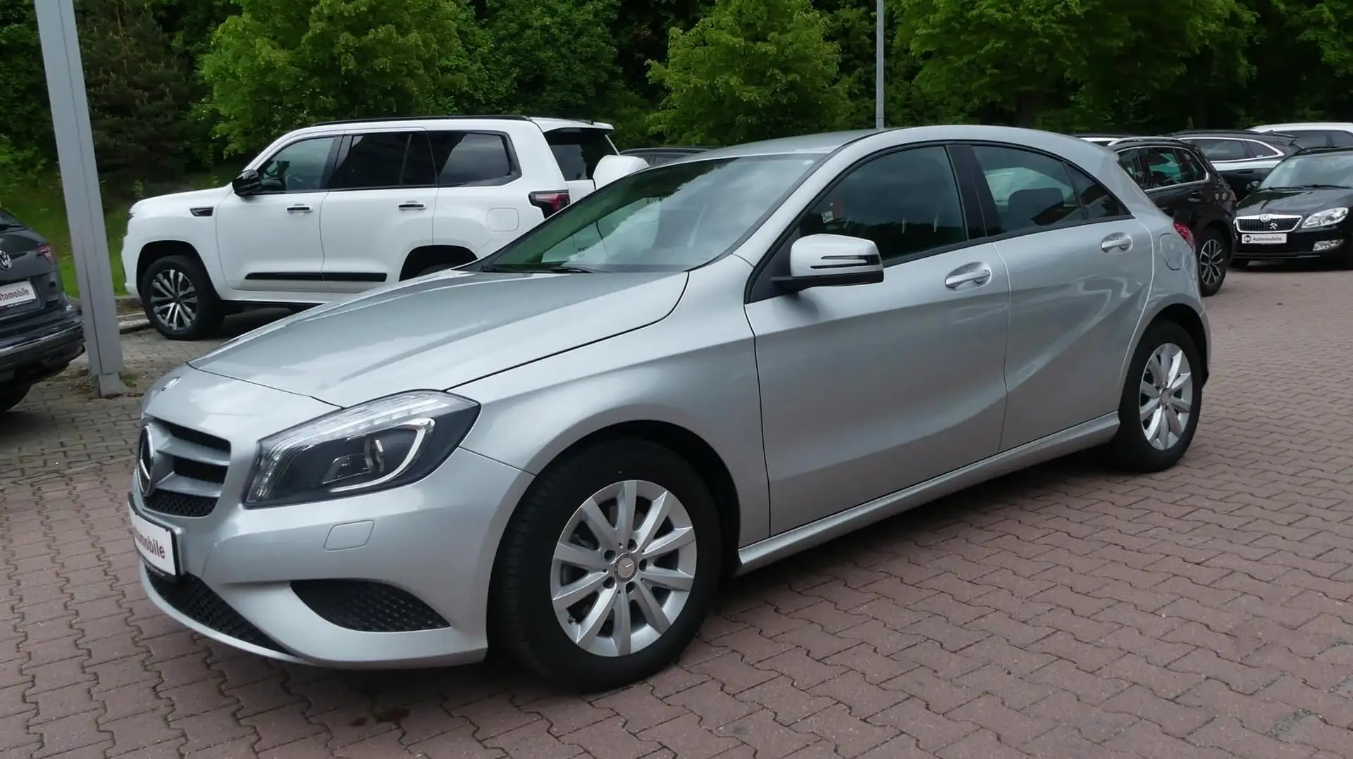 Mercedes-Benz A 180 *Bluetooth*Lichtautomatik*CD*Scheckheft Argento - 1