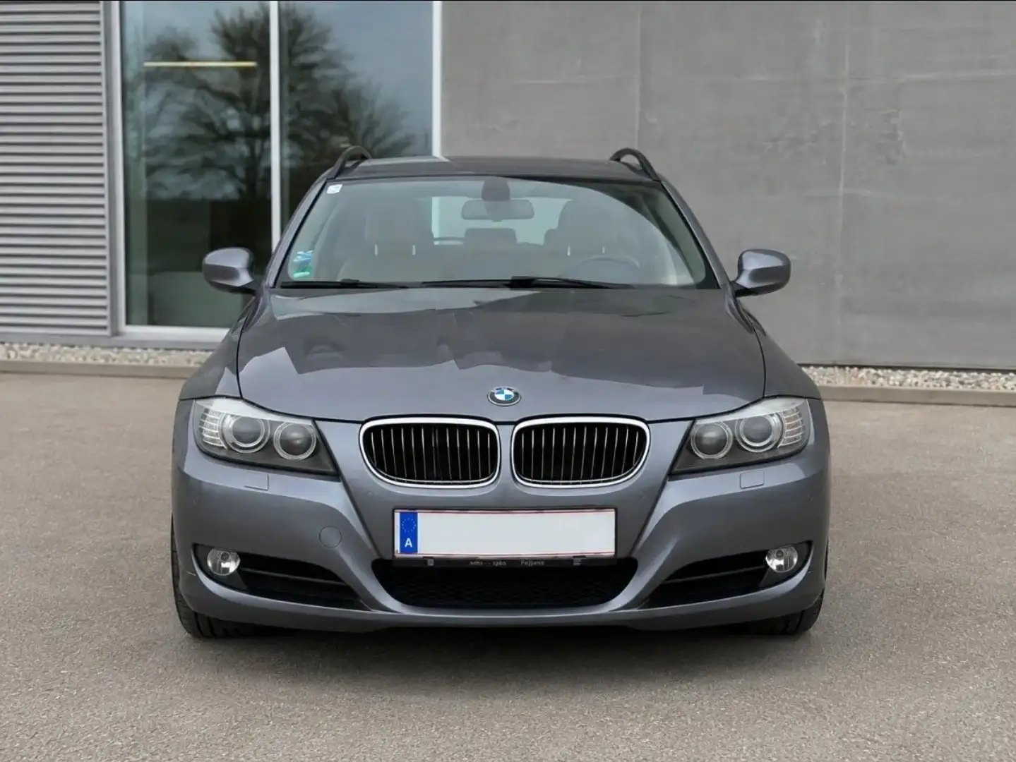 BMW 318 318d Touring Aut. - 1