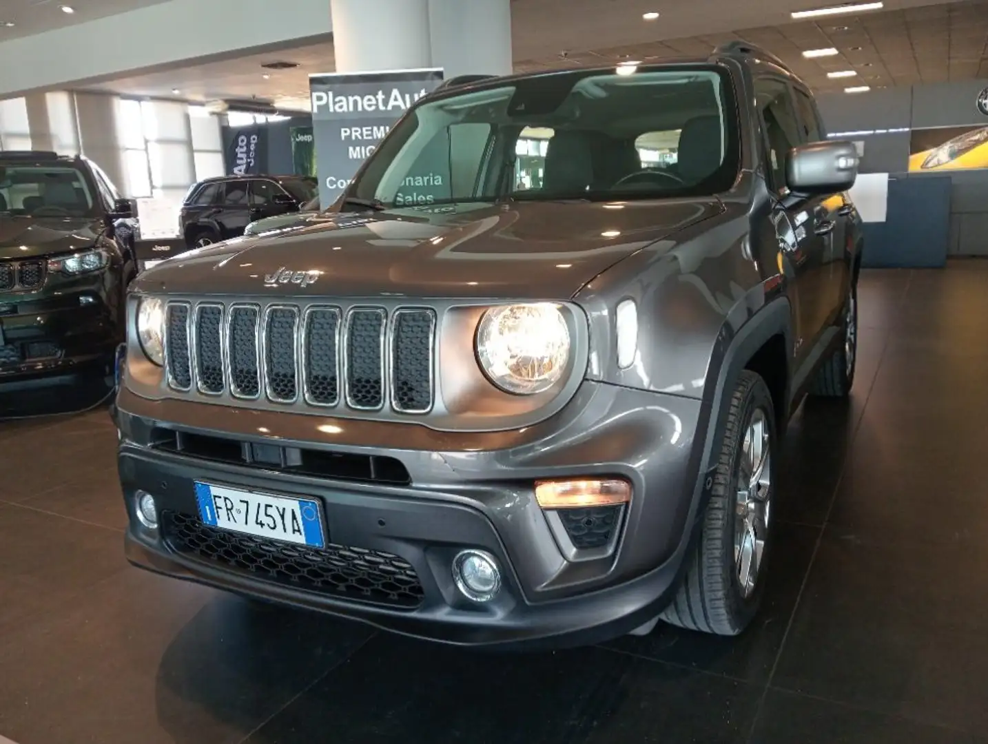 Jeep Renegade 1.6 Mjt DDCT 120 CV Limited Grau - 1