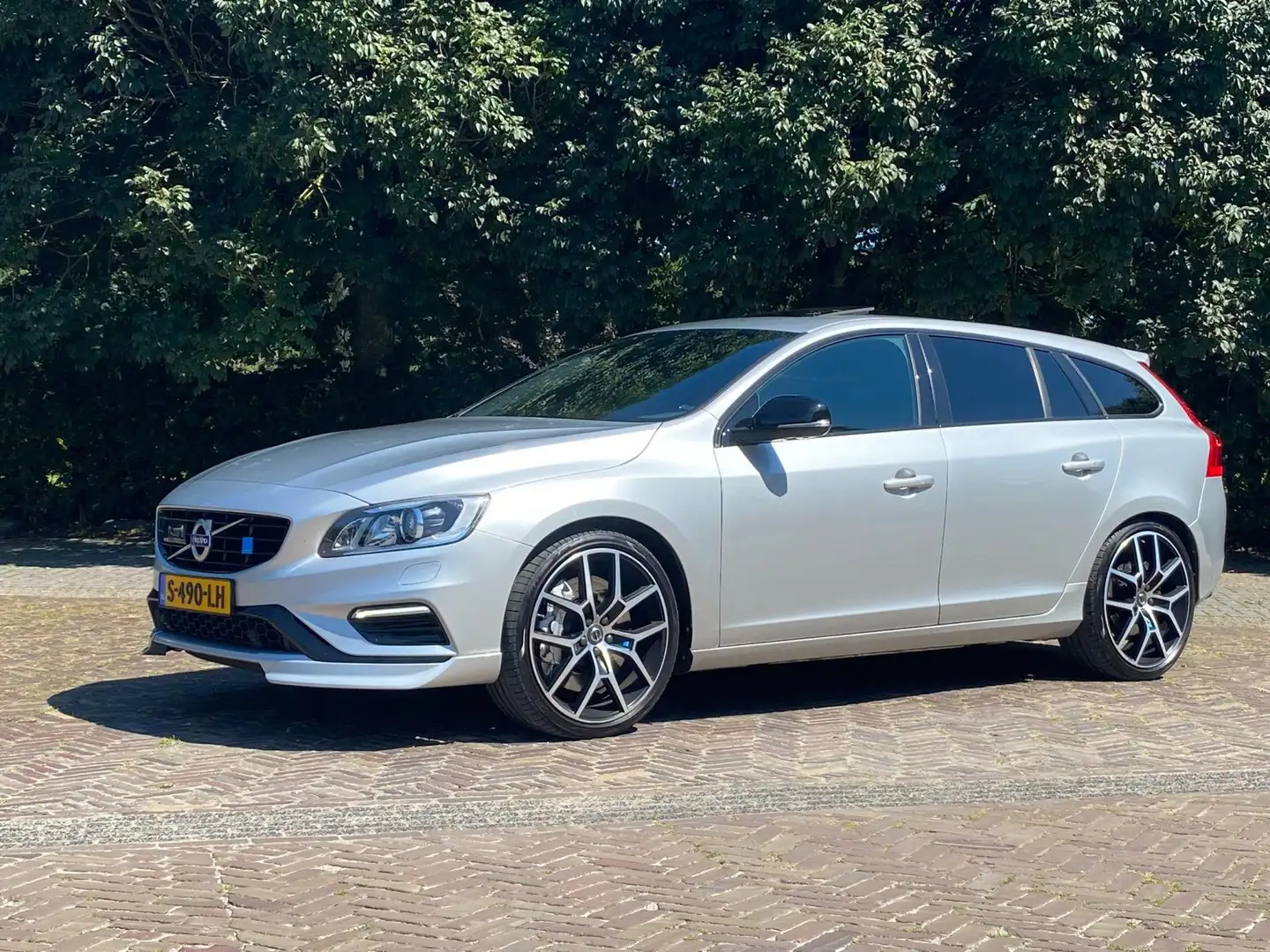Volvo V60 2.0 T6 AWD Polestar 367PK | Schuifdak | 20" LMV | Zilver - 1