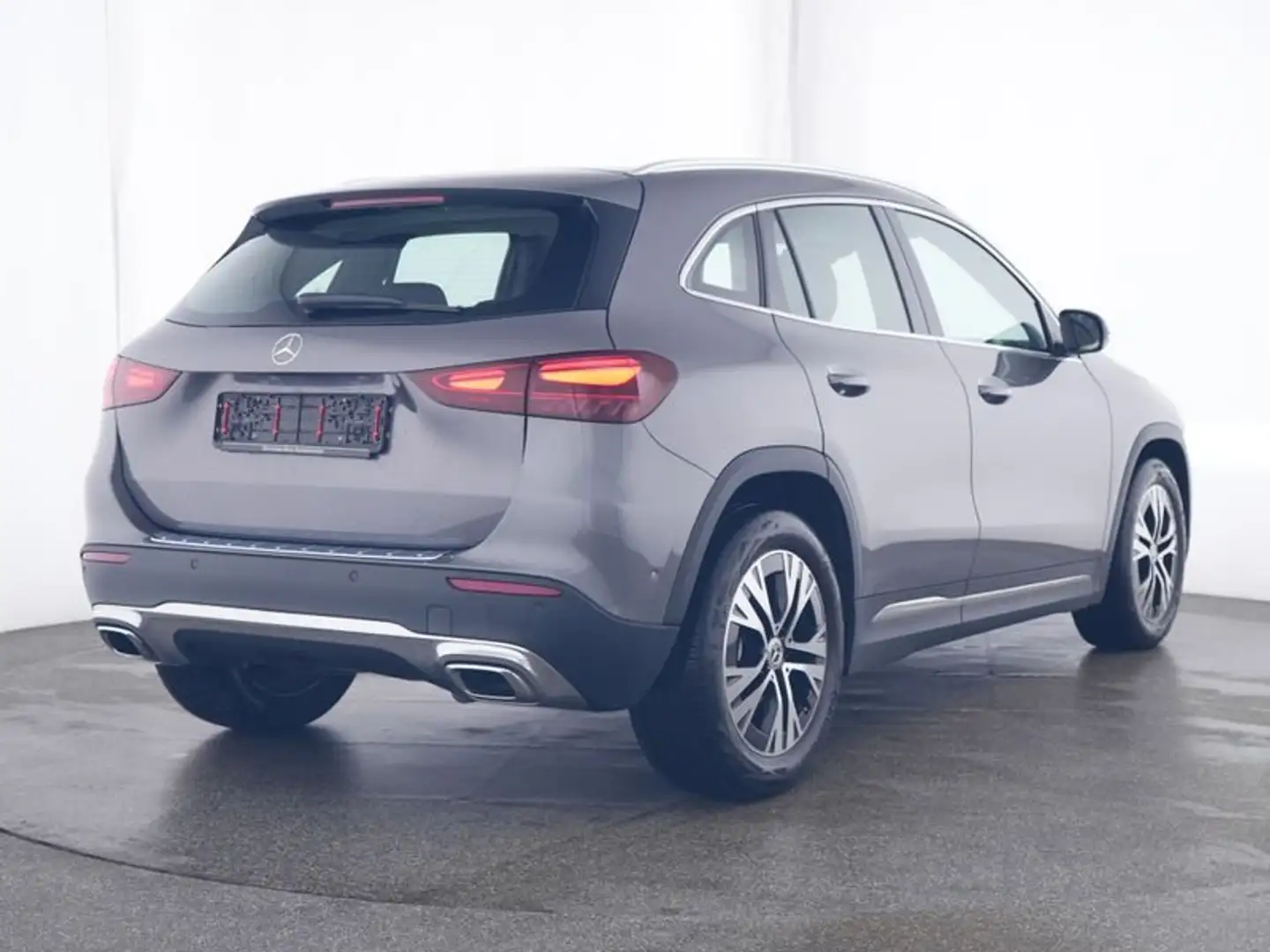 Mercedes-Benz GLA 180 GLA 180 d Progressive Advanced auto Grigio - 2