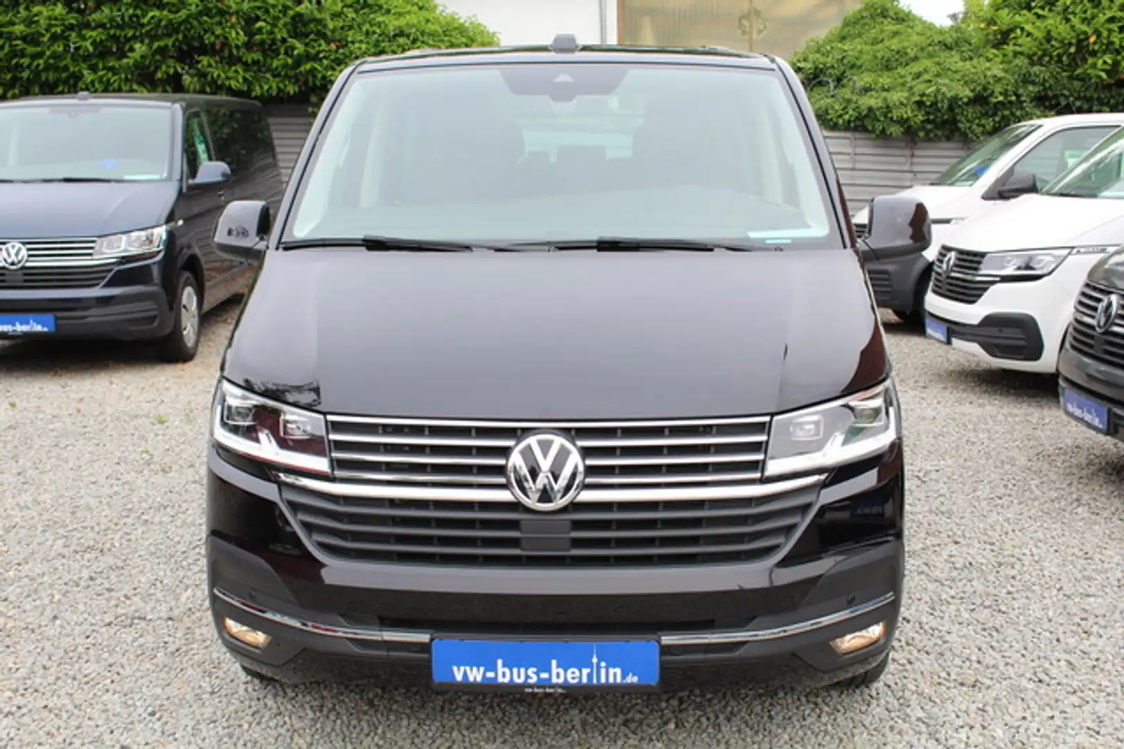 Volkswagen T6.1 Multivan Generation SIX DSG AHK Luft-Standh Schwarz - 2