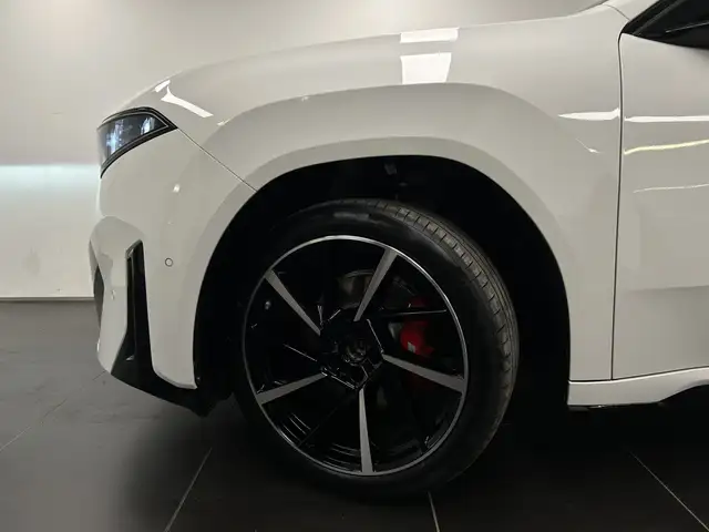 BMW Ix3 view 9