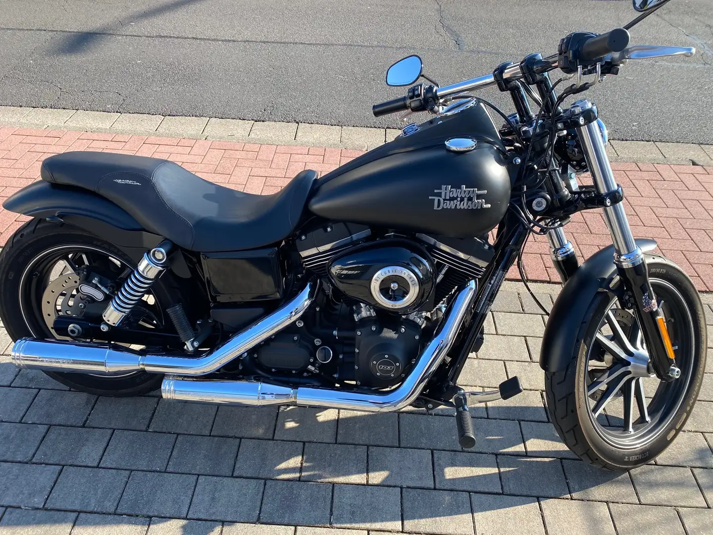 Harley-Davidson Dyna Street Bob Street Bob Special Negru - 1