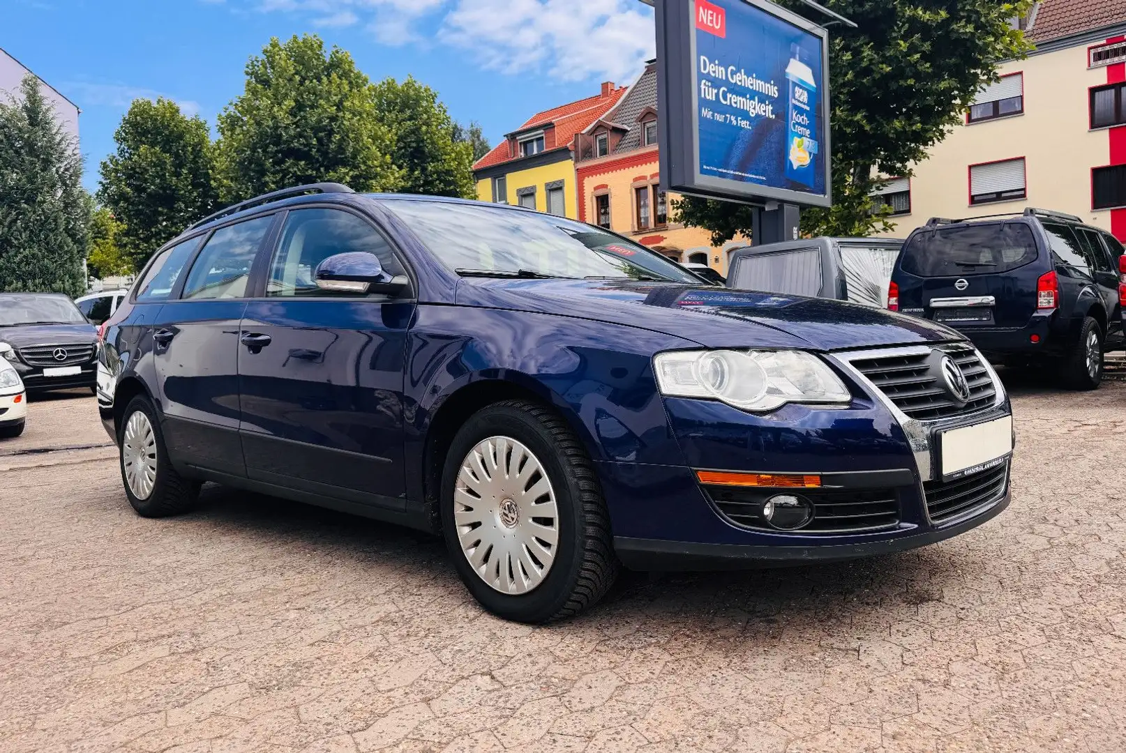 Volkswagen Passat 1.6 Trendline Klimaanlage Tempomat SHZG Bleu - 1