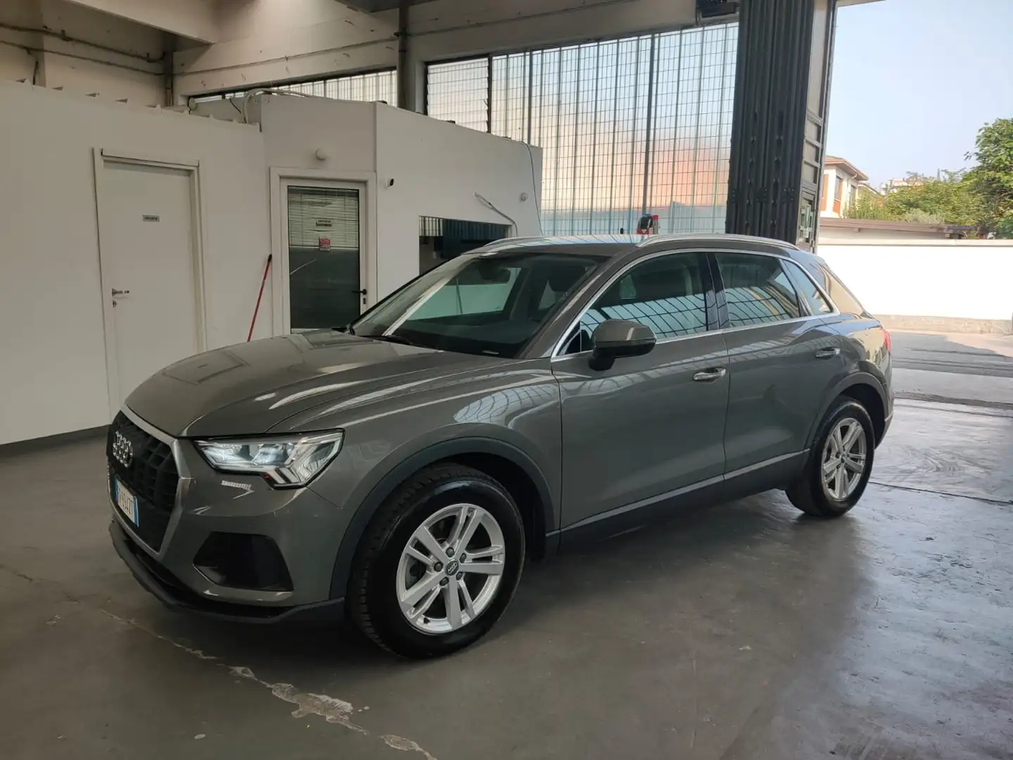 Audi Q3 Q3 II 2018 35 1.5 tfsi Business s-tronic Grigio - 2