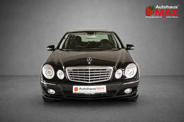 Mercedes-Benz E view 9
