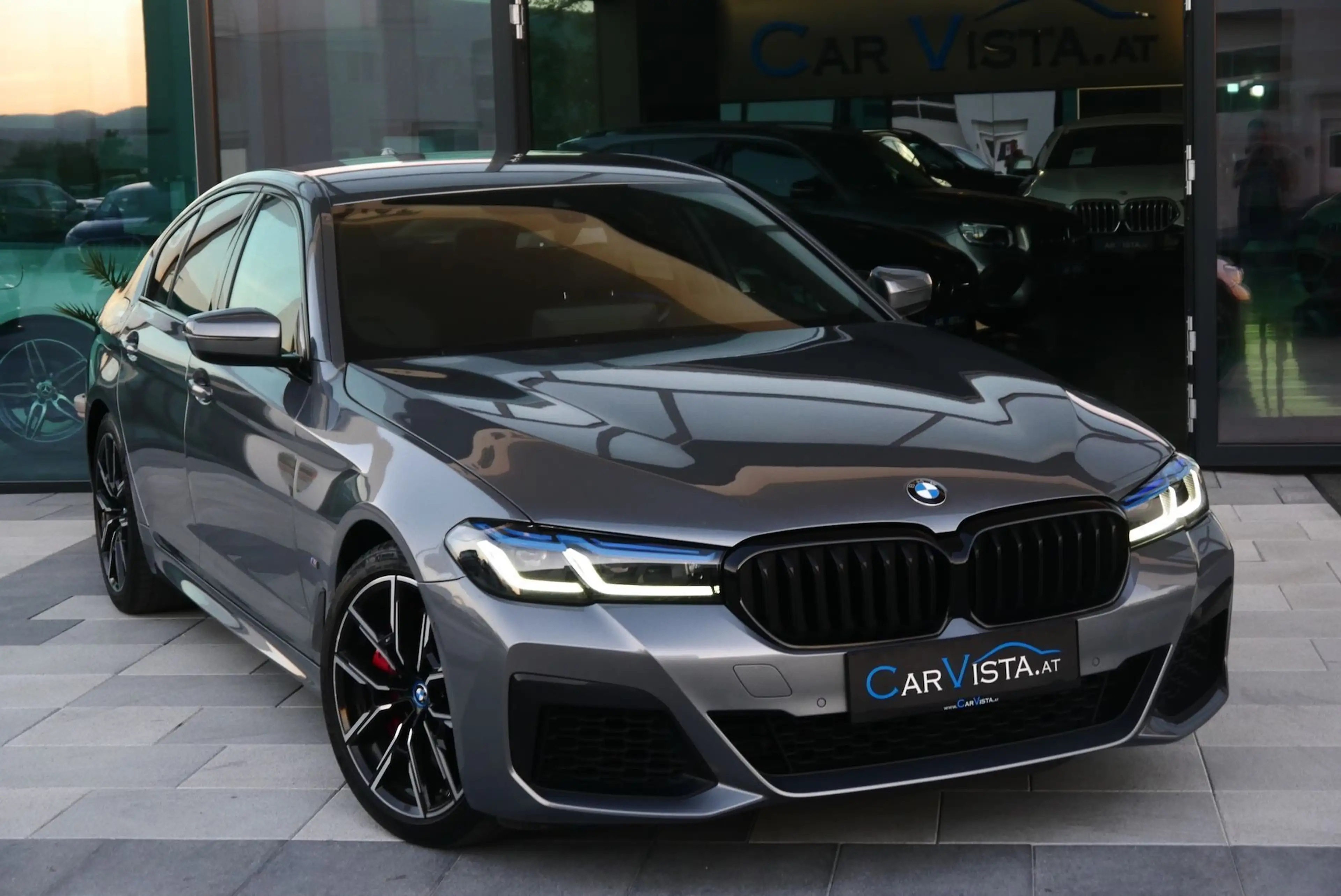 BMW 540 i xDrive M-Sport Pro *Integral-Aktivlenkung* — photo 4