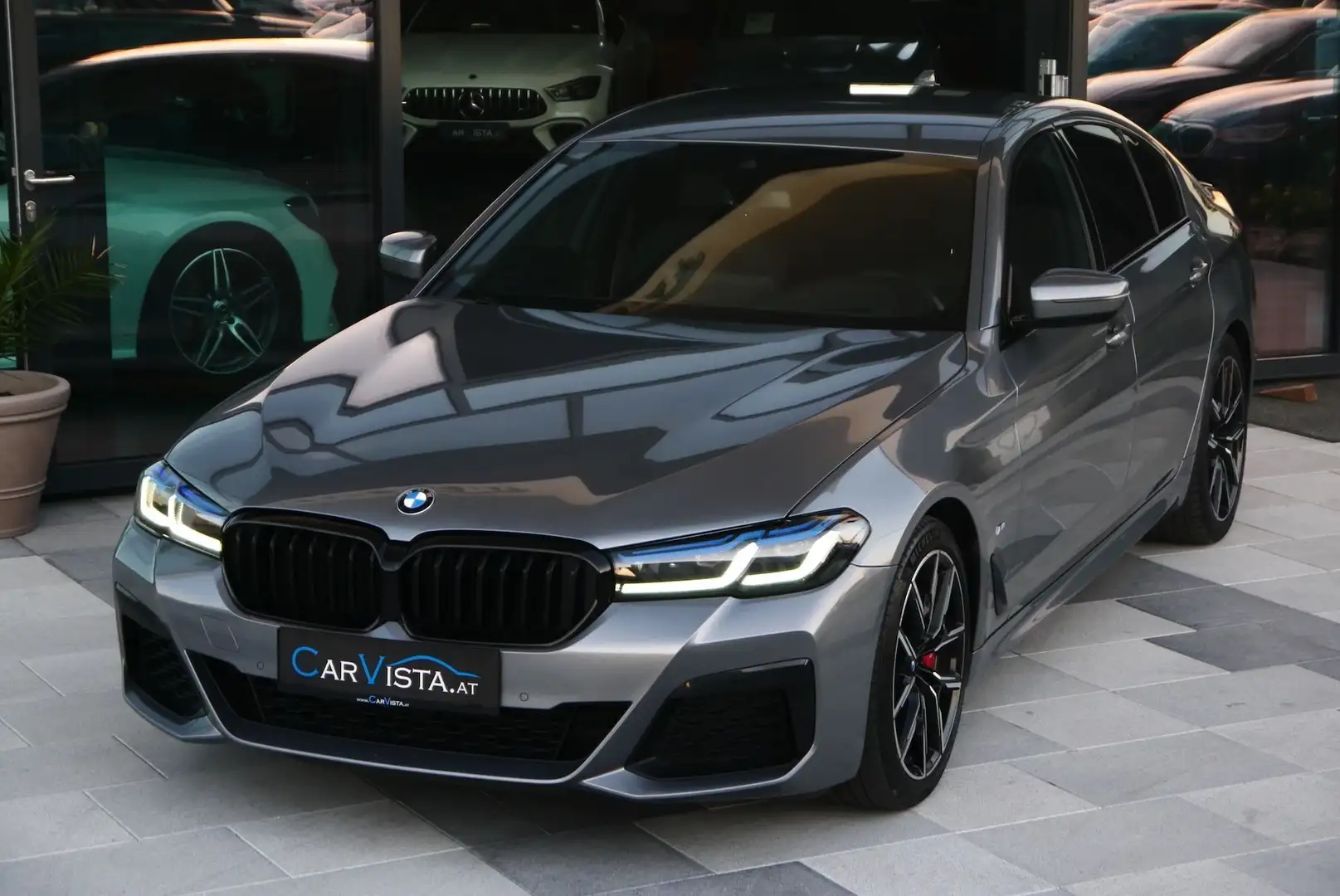 BMW 540 i xDrive M-Sport Pro *Integral-Aktivlenkung* Silber - 2