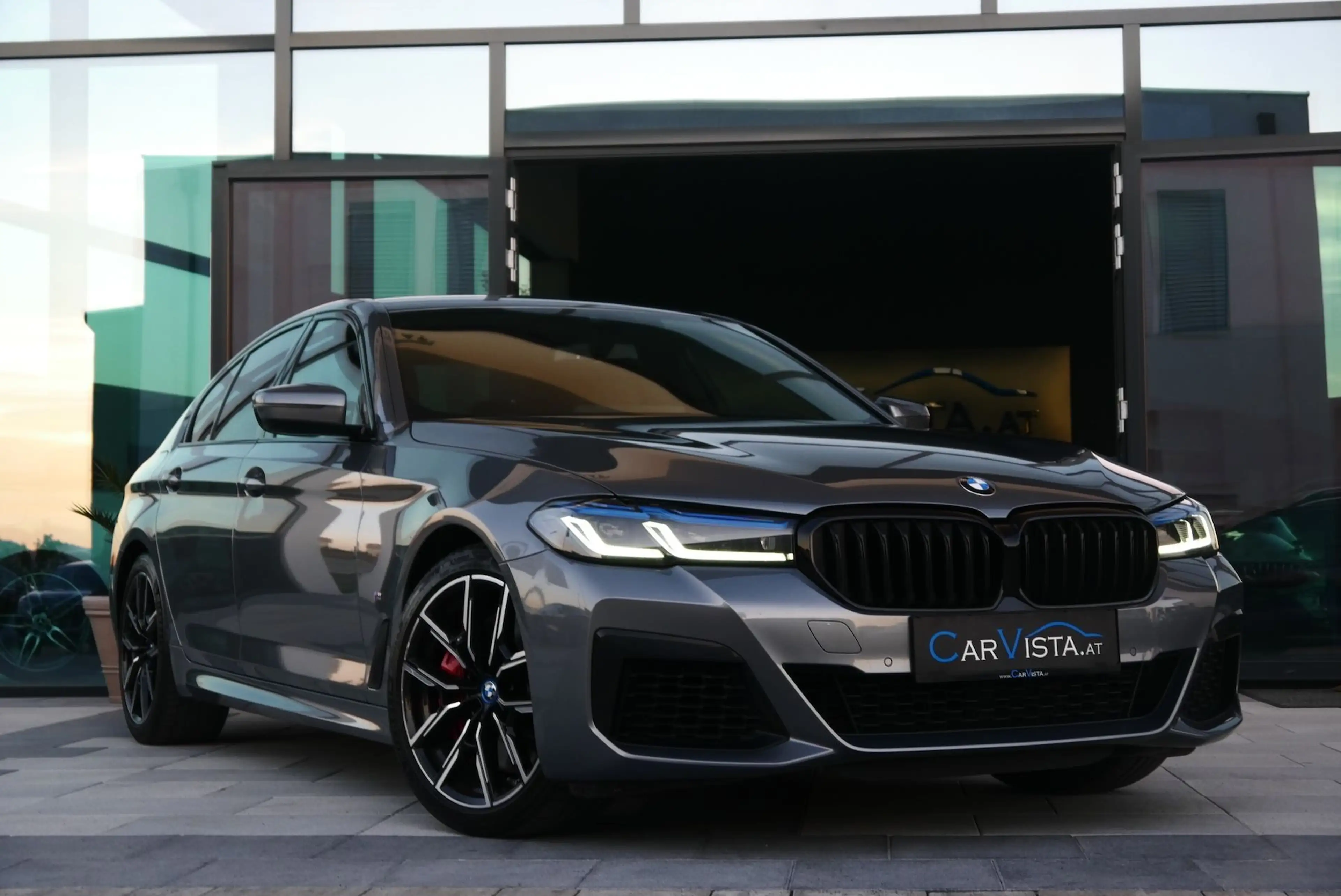BMW 540 i xDrive M-Sport Pro *Integral-Aktivlenkung* — photo 5