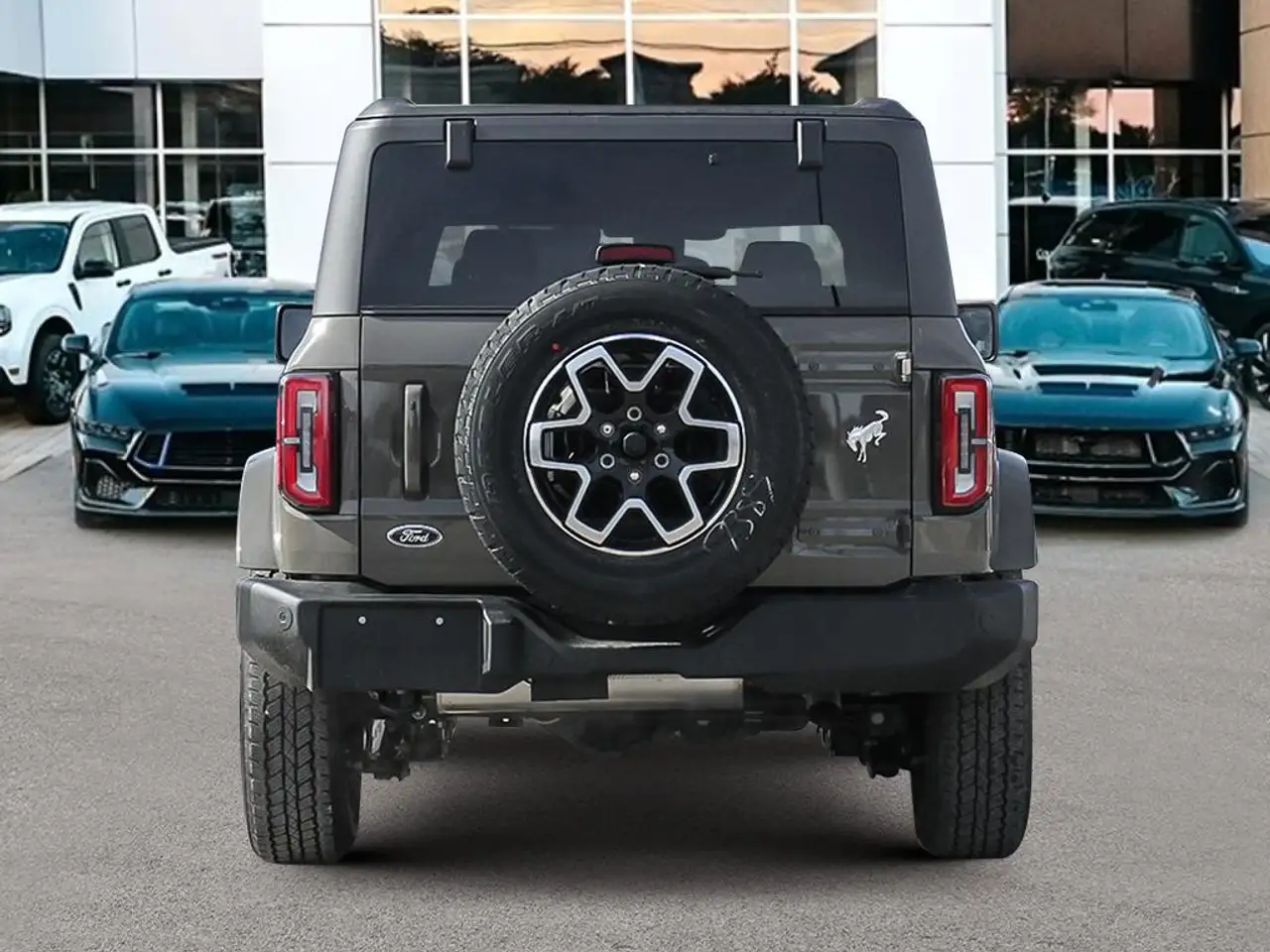 Ford Bronco снимка Ford Bronco