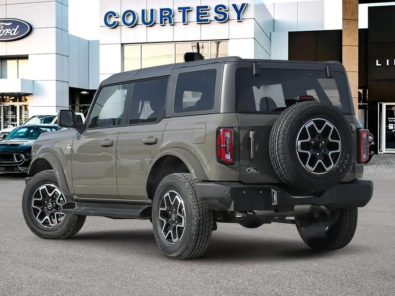 Ford Bronco снимка Ford Bronco