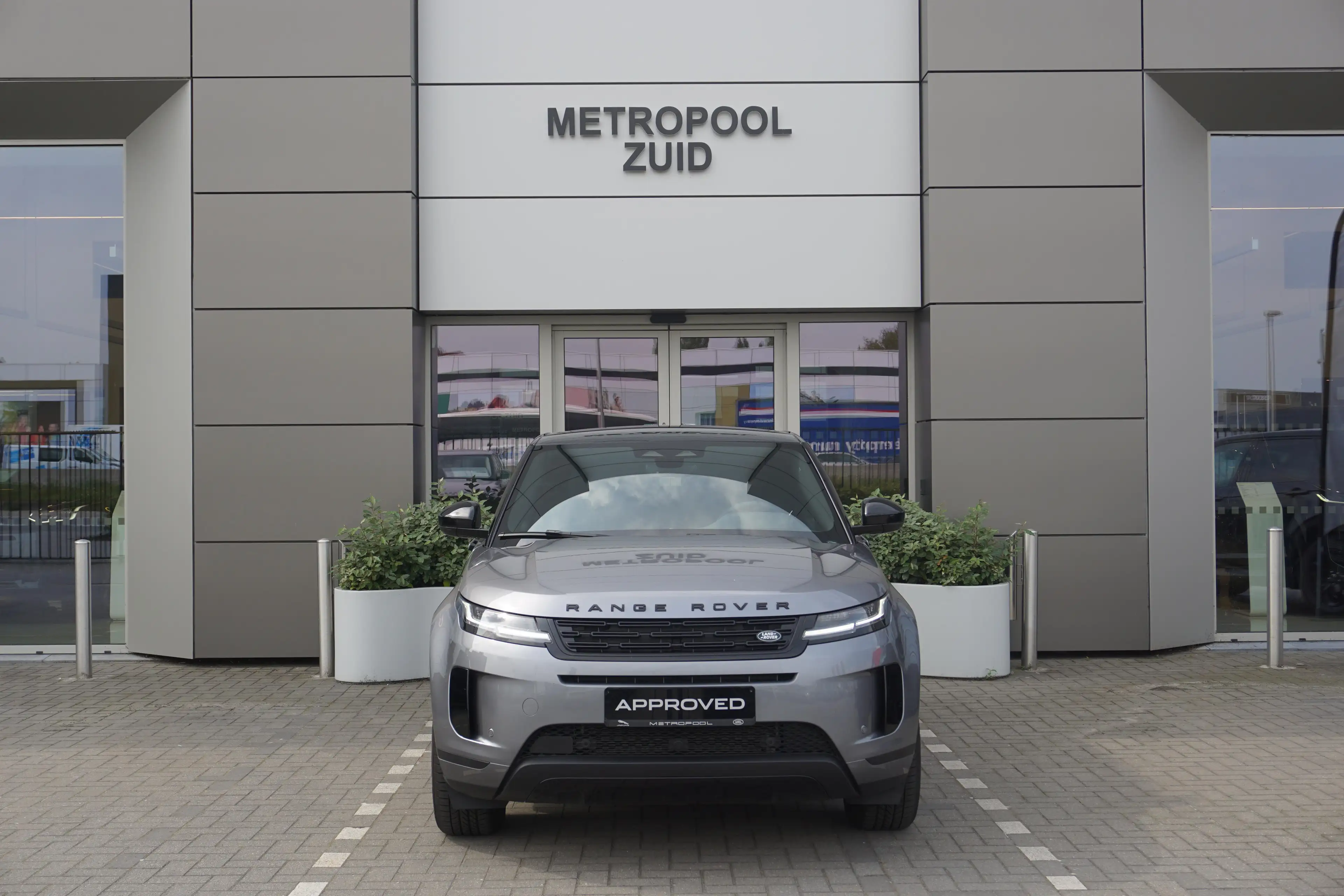 Land Rover Range Rover Evoque P270e S AWD Auto. 25MY — photo 2
