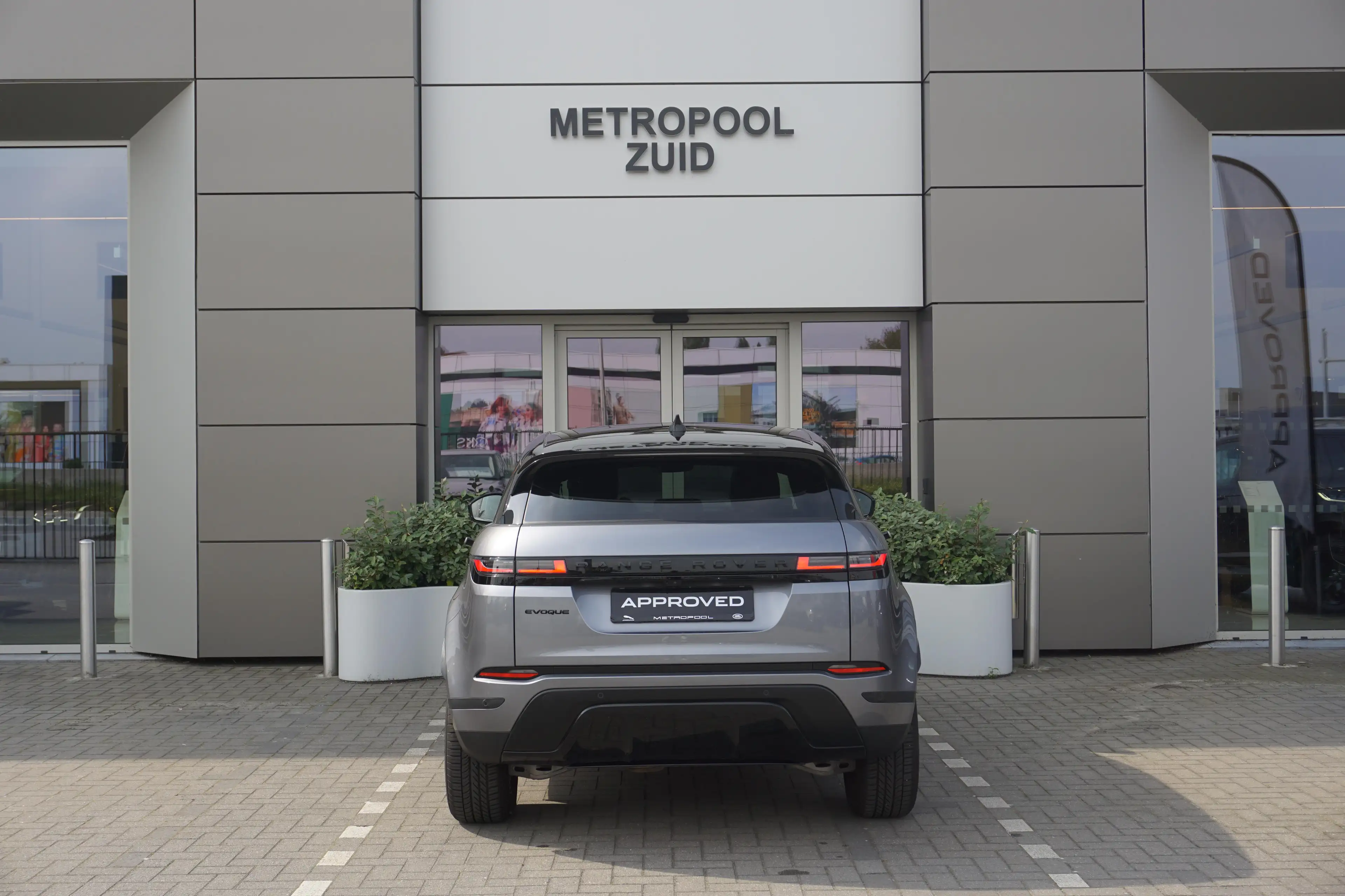 Land Rover Range Rover Evoque P270e S AWD Auto. 25MY — photo 3