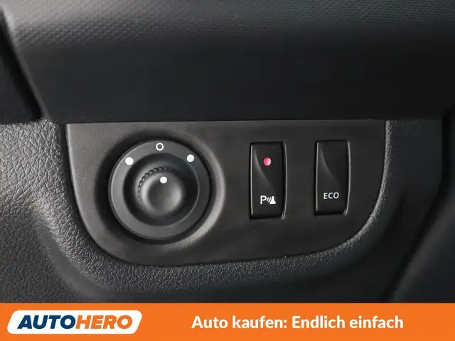 Dacia Sandero view 25