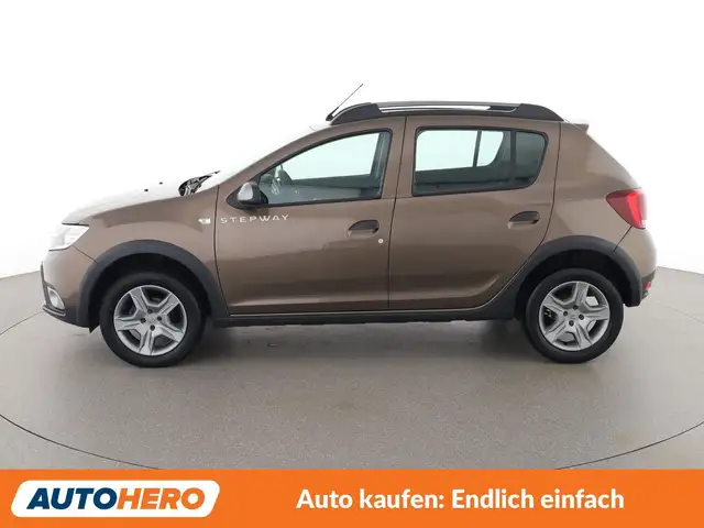 Dacia Sandero view 3